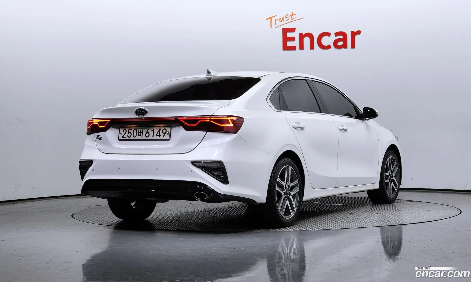 Kia K3 Luxury 2020 - фотография 11327006