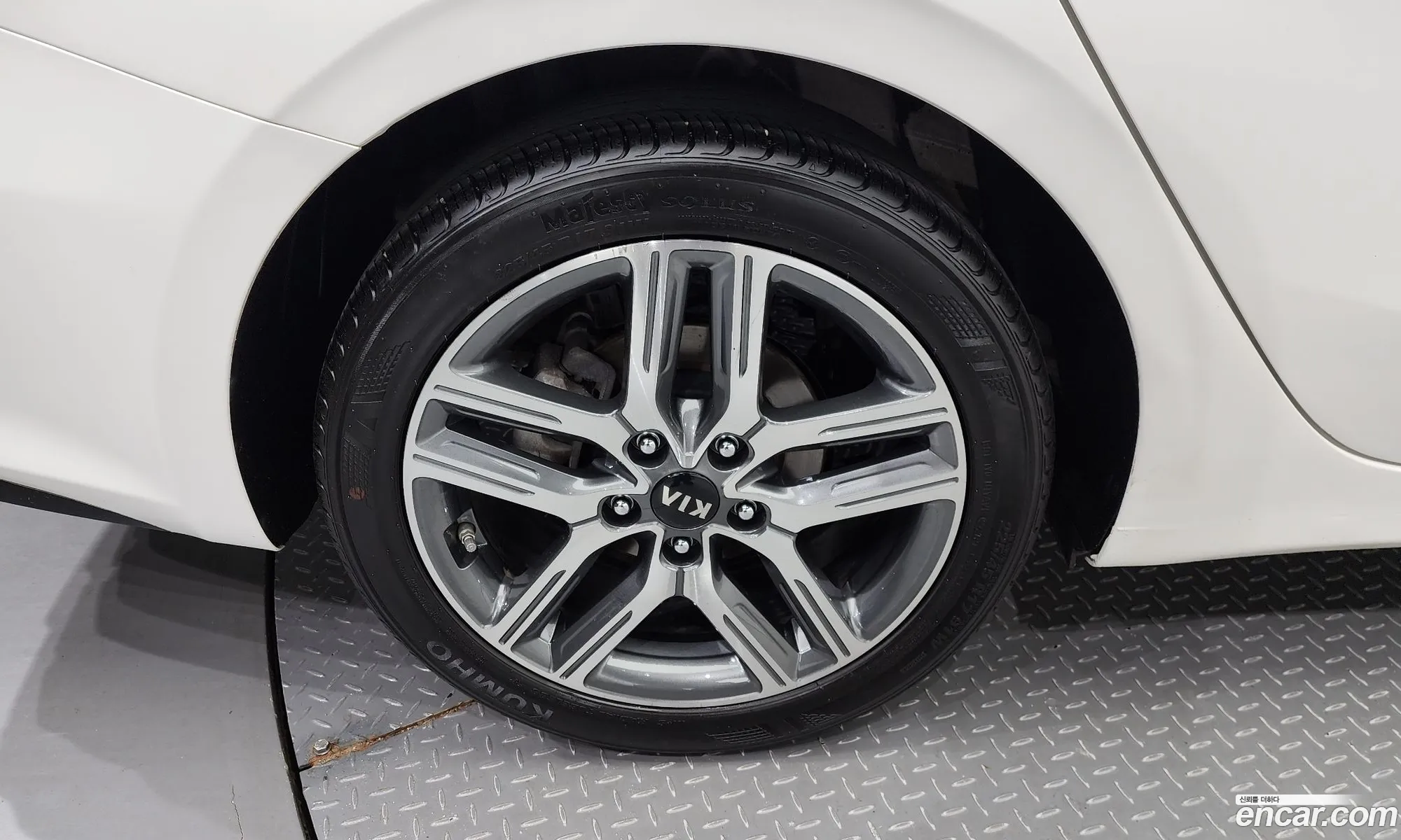 Kia K3 Luxury 2020 - фотография 11327009