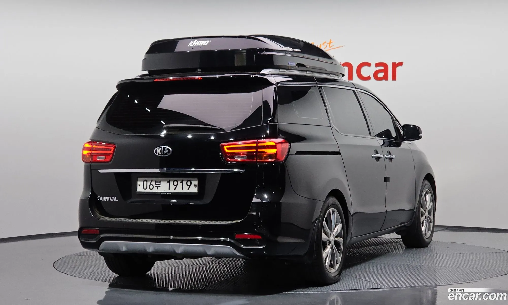 Kia Carnival Iii Gasoline 9-Seater Noblesse 2018 - фотография 12391172