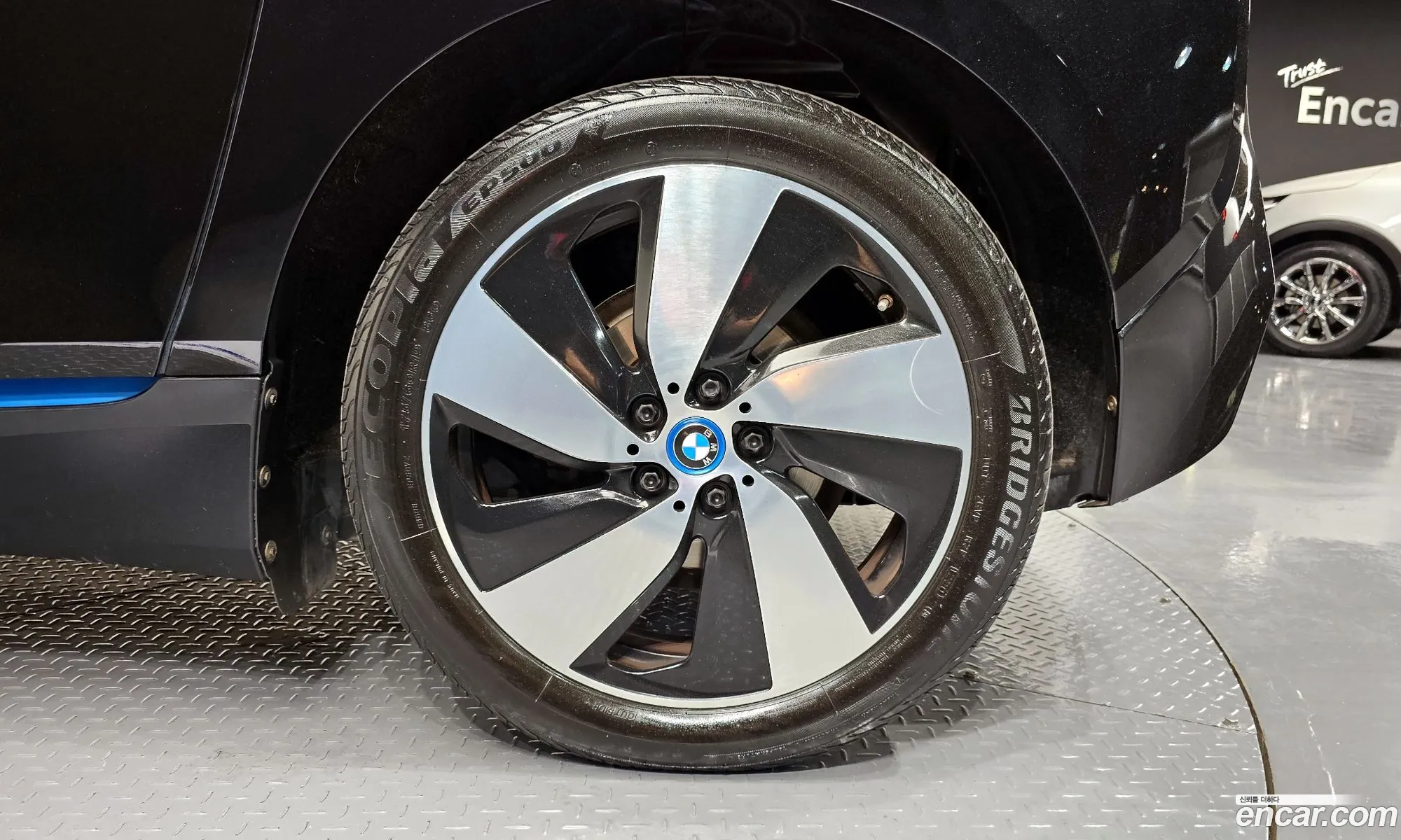 BMW I3 Lux - фотография 12709419