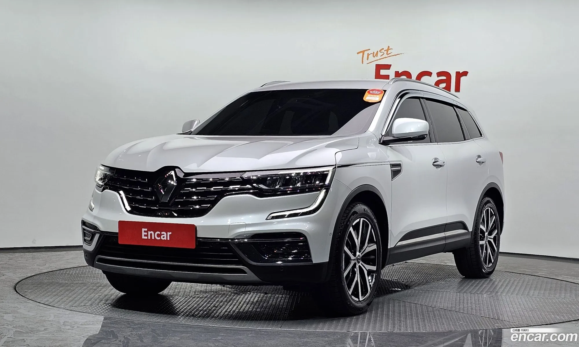 Renault Korea Samsung The New Qm6 20 Lpe Re Signature 2Wd - фотография 7261755