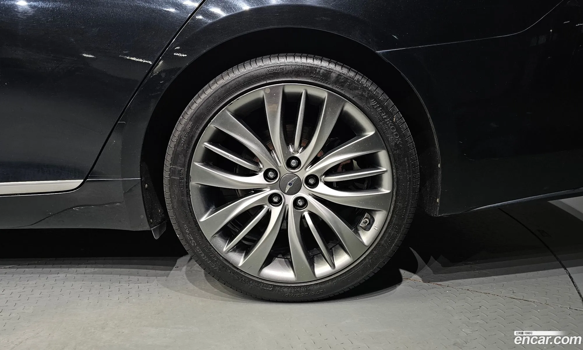 Hyundai Genesis Ii G380 Exclusive Awd 2015 - фотография 12814470