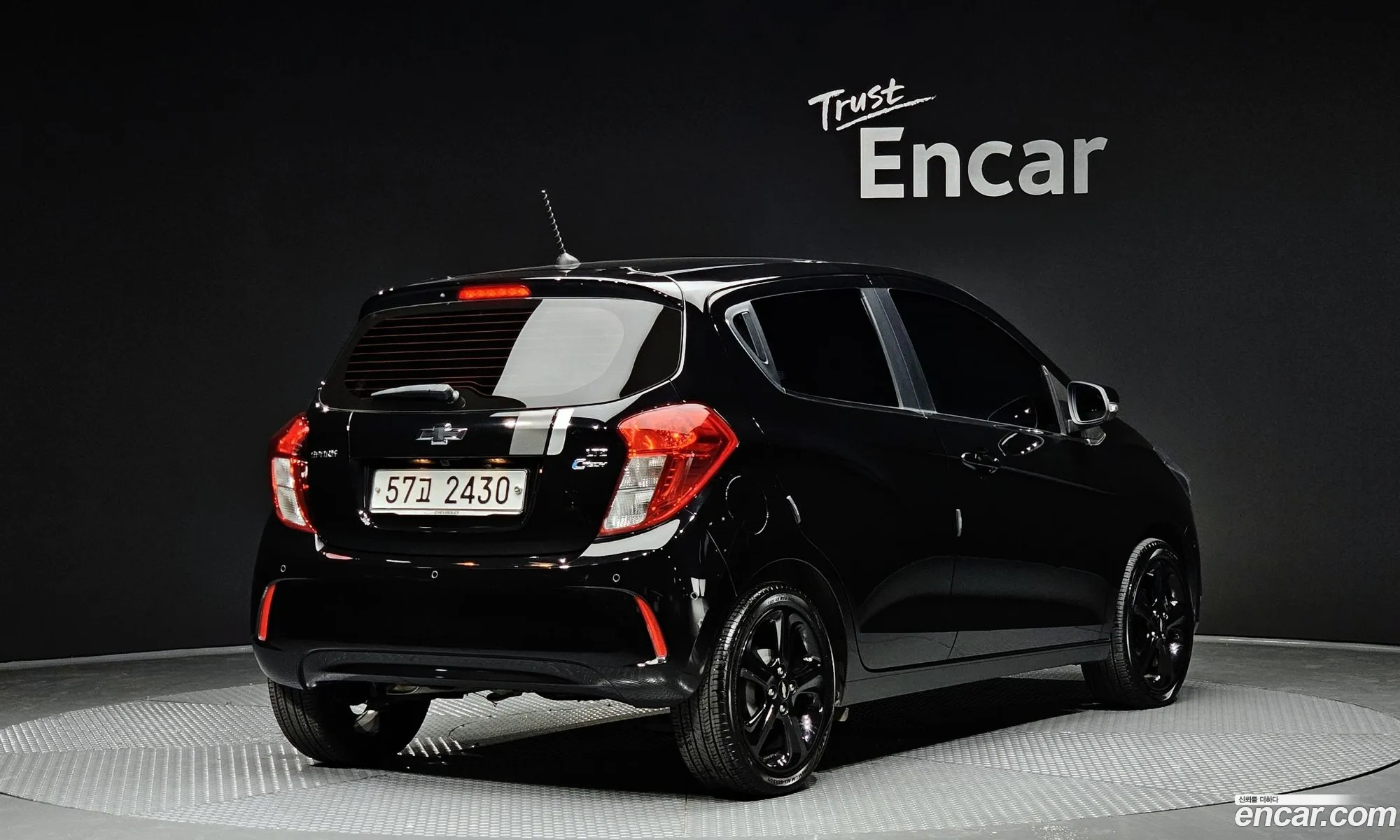 Chevrolet Spark Iv Perfect Black 2018 - фотография 6644662