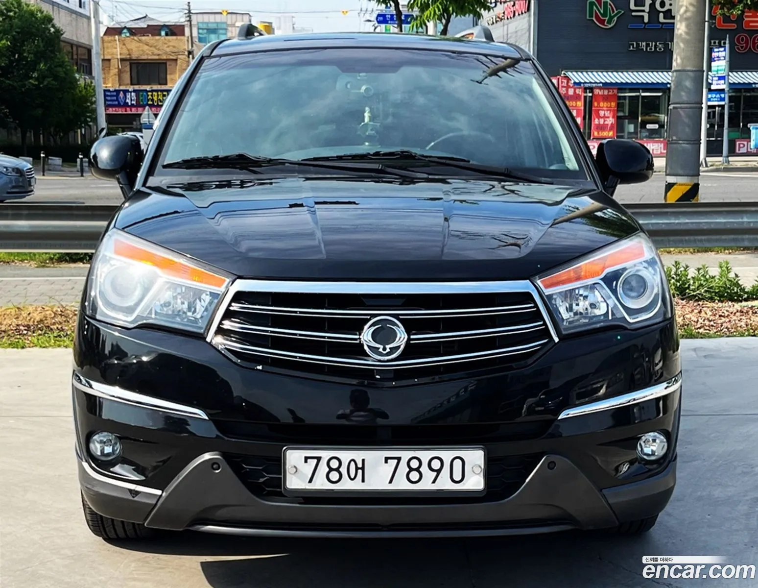 Kg Mobility Ssangyong Korando Turismo 4Wd Lt 11-Seater - фотография 16933145