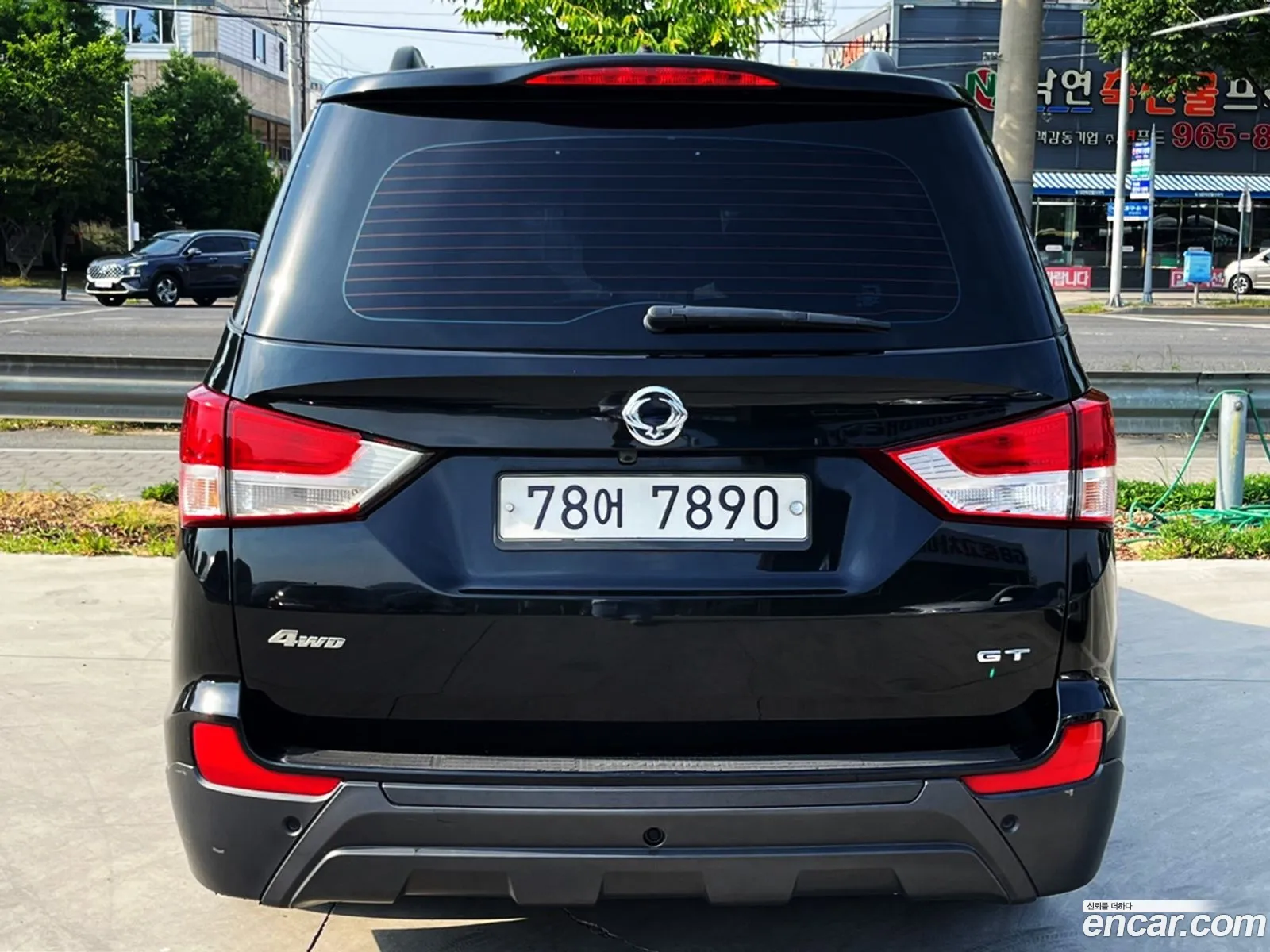 Kg Mobility Ssangyong Korando Turismo 4Wd Lt 11-Seater - фотография 16933149