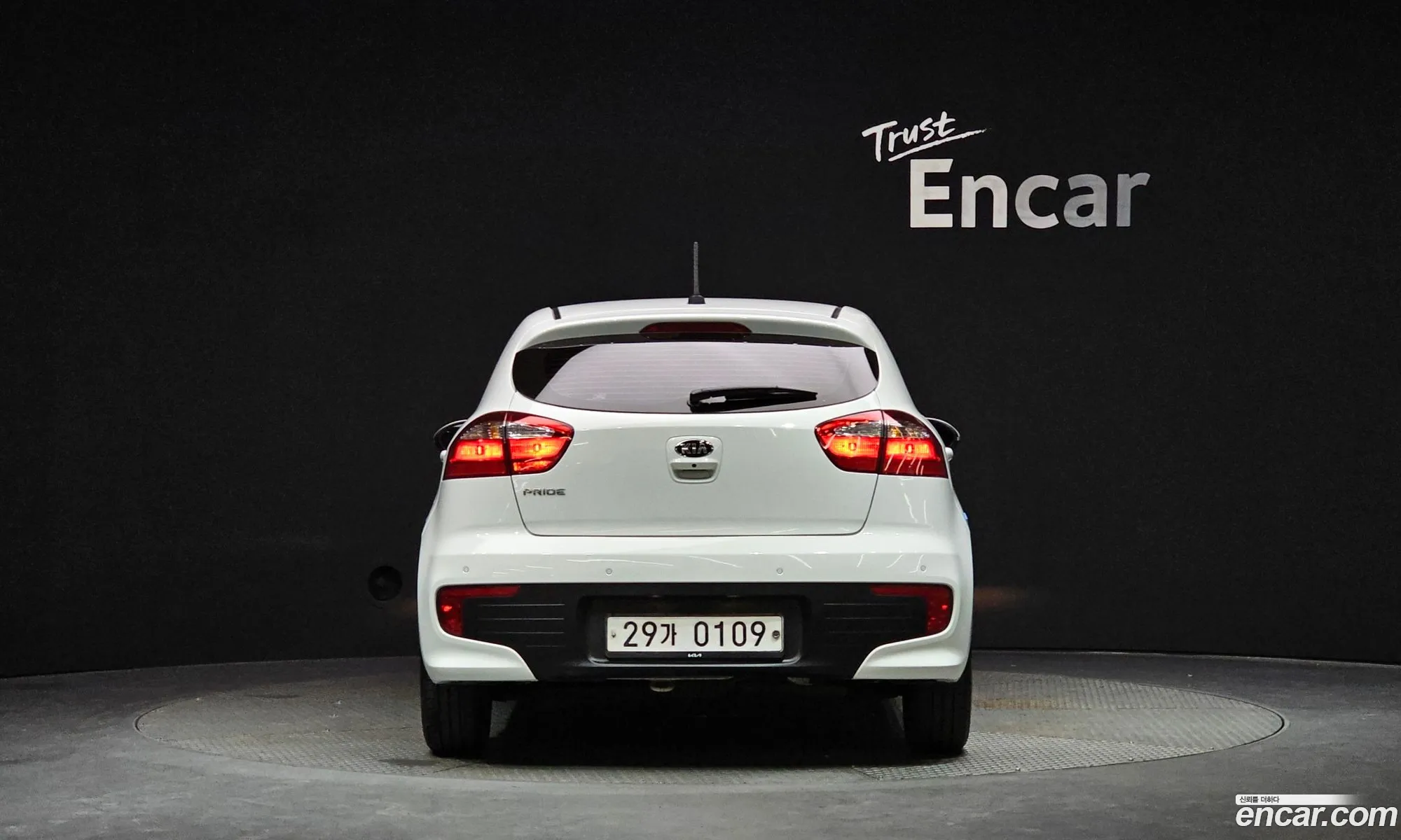 Kia The New Pride 5Dr 16 Gdi Luxury - фотография 11409003