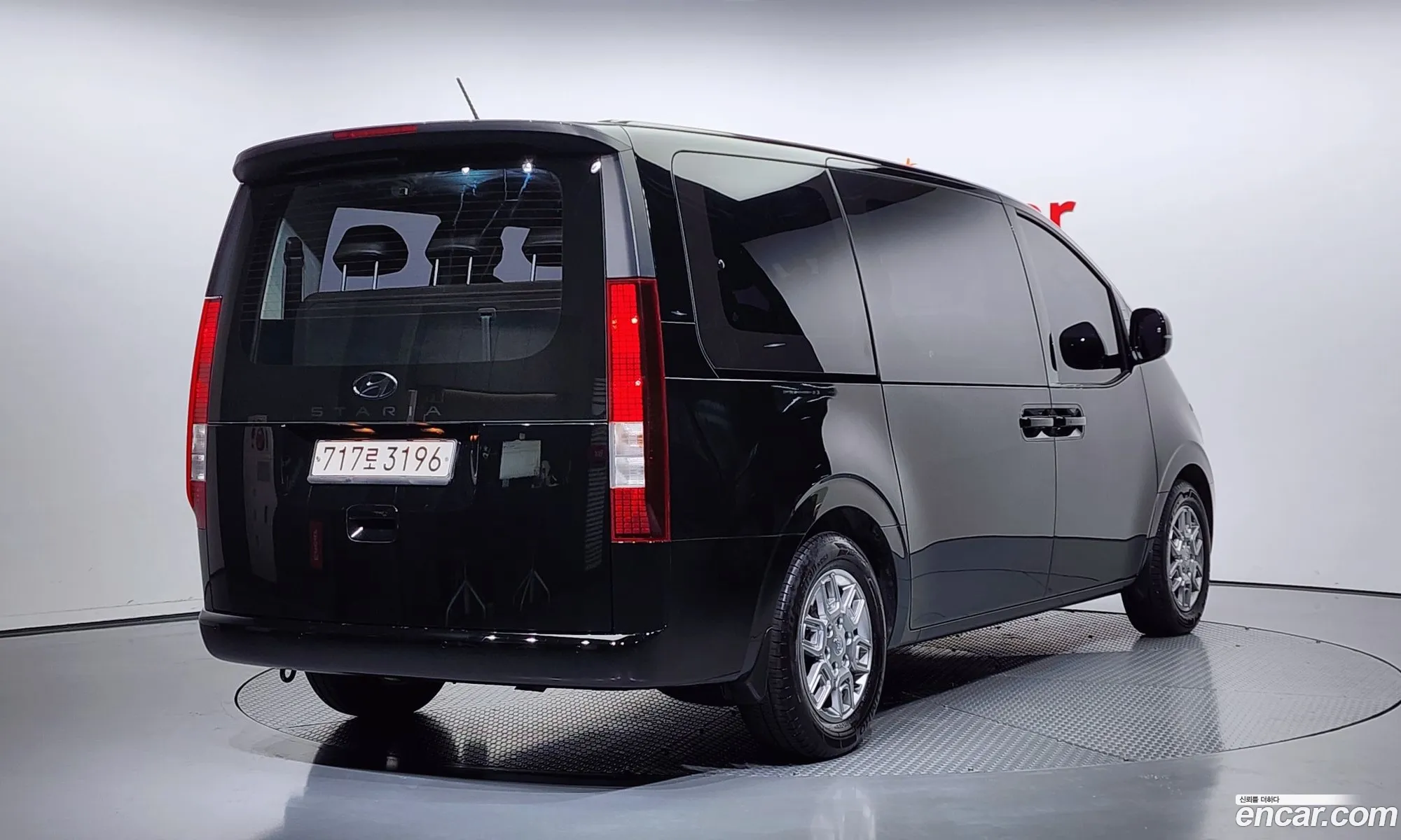 Hyundai Staria Staria L35 Tourer 11-Seater 2021 - фотография 11375430