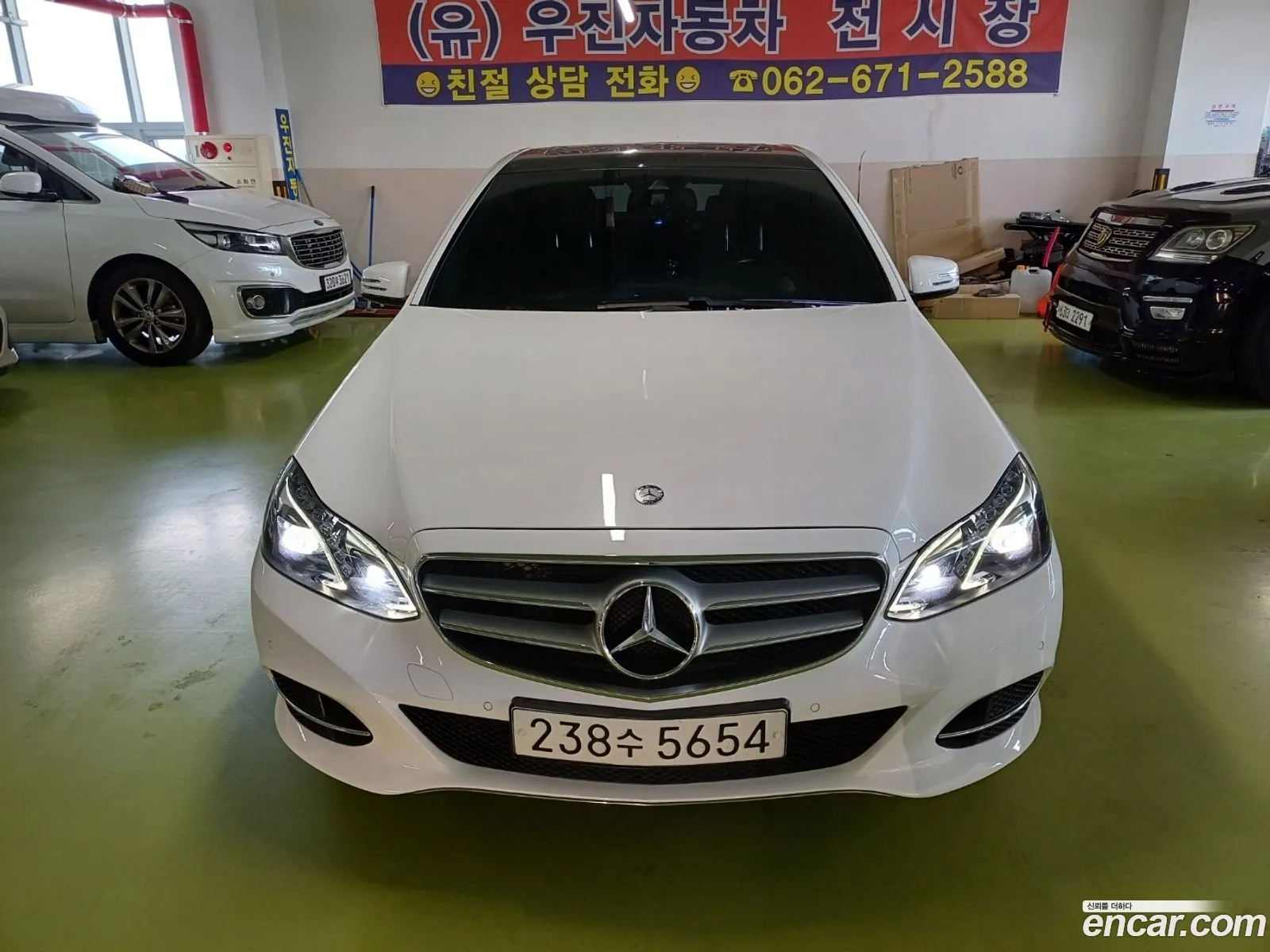 Mercedes-Benz E-Klasse E220 Bluetech Avantgarde 2016 - фотография 13661270