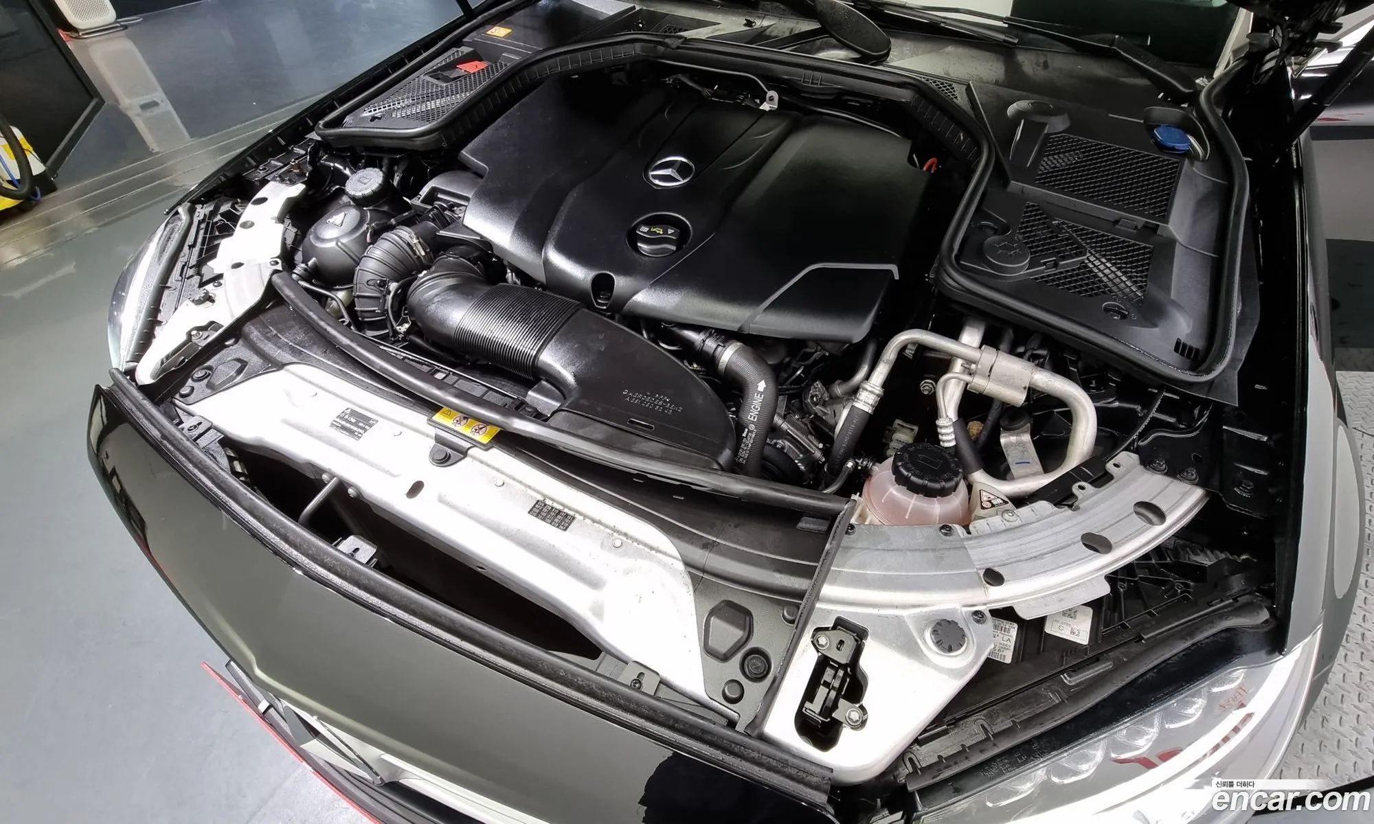 Mercedes-Benz C-Klasse C220 Bluetech Avantgarde 2015 - фотография 12376413