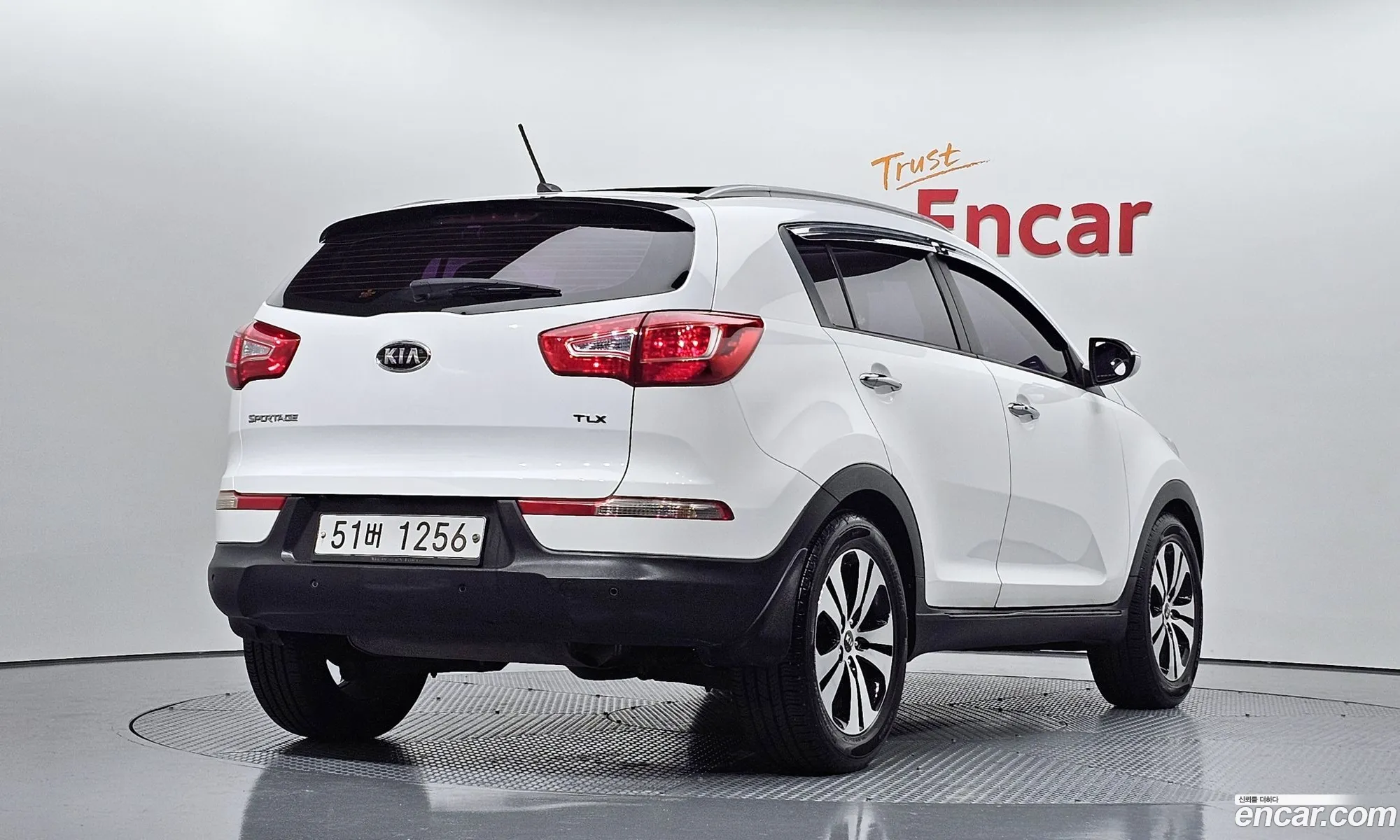 Kia Sportage R Diesel 2Wd Tlx Top-Of-The-Line Model - фотография 12444824