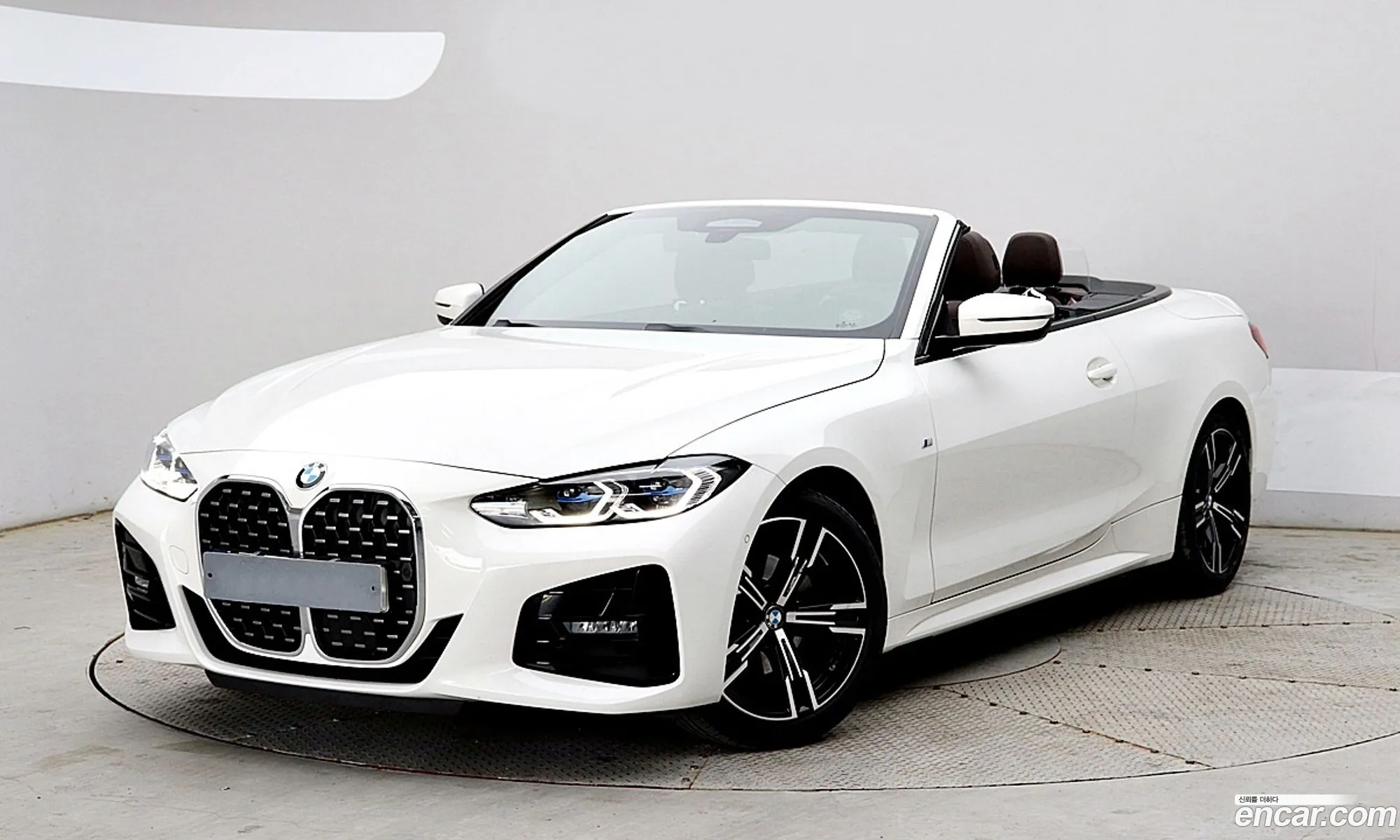 BMW 4Er G22 G23 420I M Sports Convertible 2022 - фотография 17191815