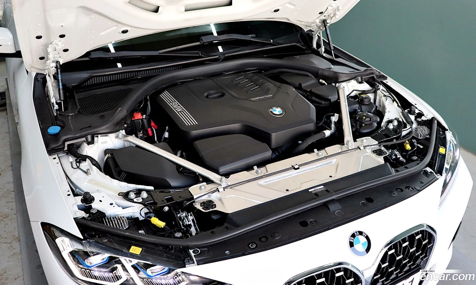 BMW 4Er G22 G23 420I M Sports Convertible 2022 - фотография 17191820