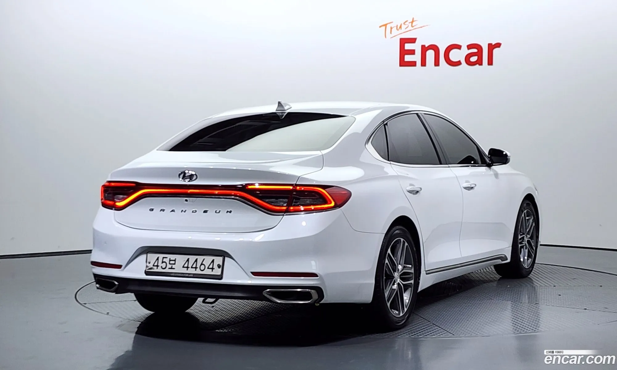 Hyundai Grandeur Vi 24 Premium 2018 - фотография 12032283
