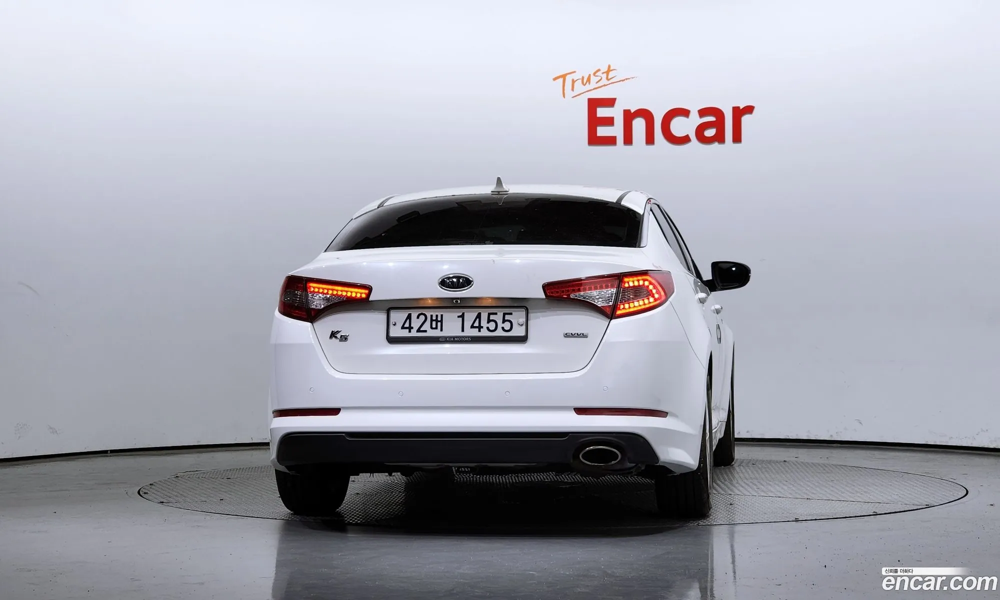 Kia K5 I 20 Prestige 2013 - фотография 13537889