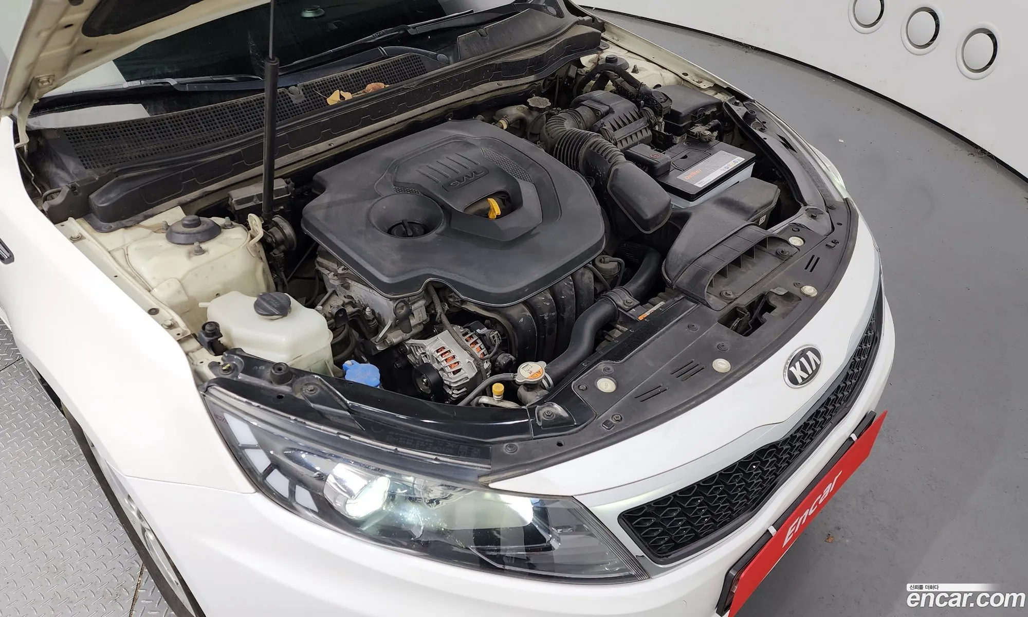 Kia K5 I 20 Prestige 2013 - фотография 13537891