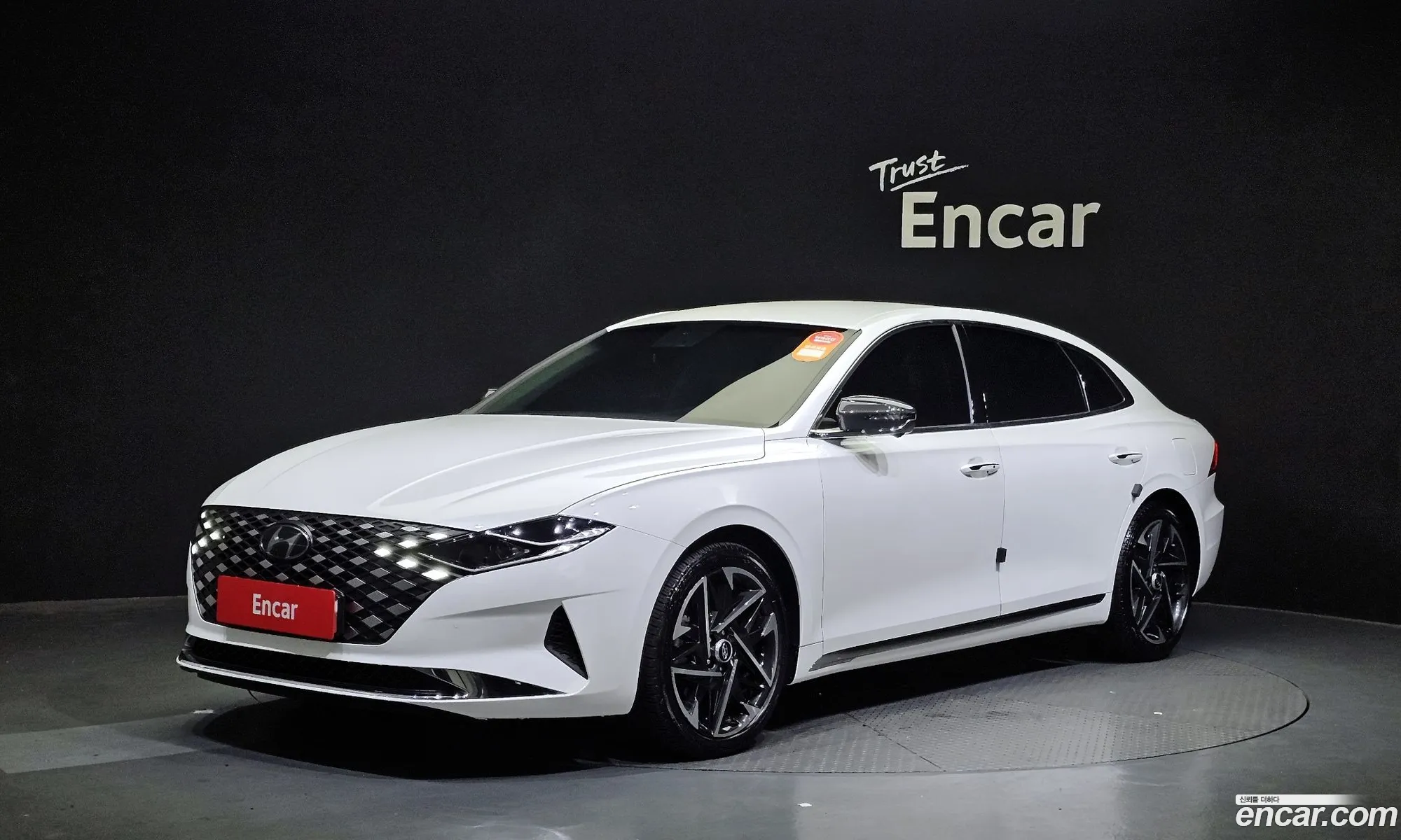 Hyundai Grandeur Vi 33 2022 - фотография 14074016