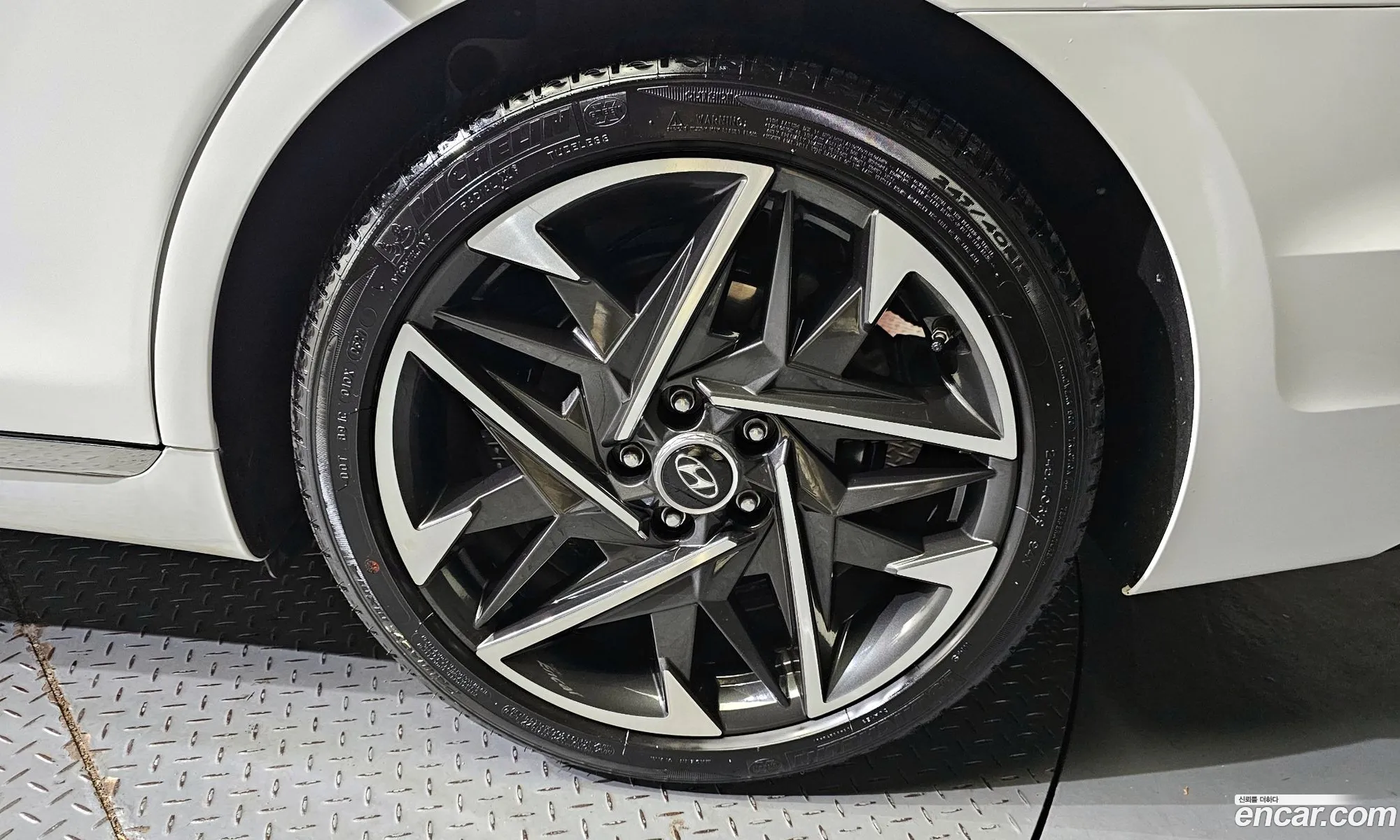 Hyundai Grandeur Vi 33 2022 - фотография 14074020