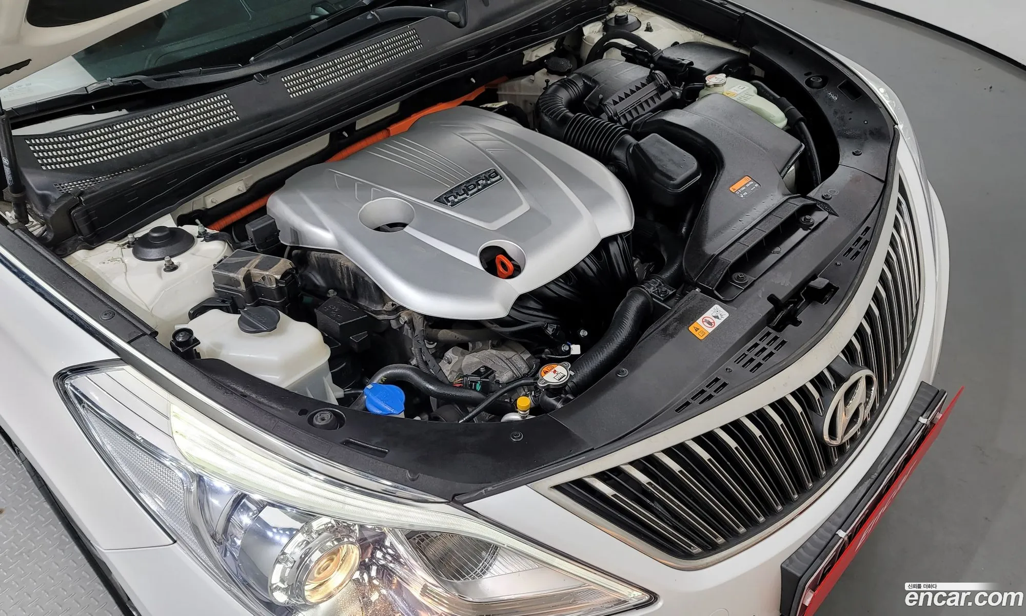 Hyundai Grandeur V Premium 2015 - фотография 15157461