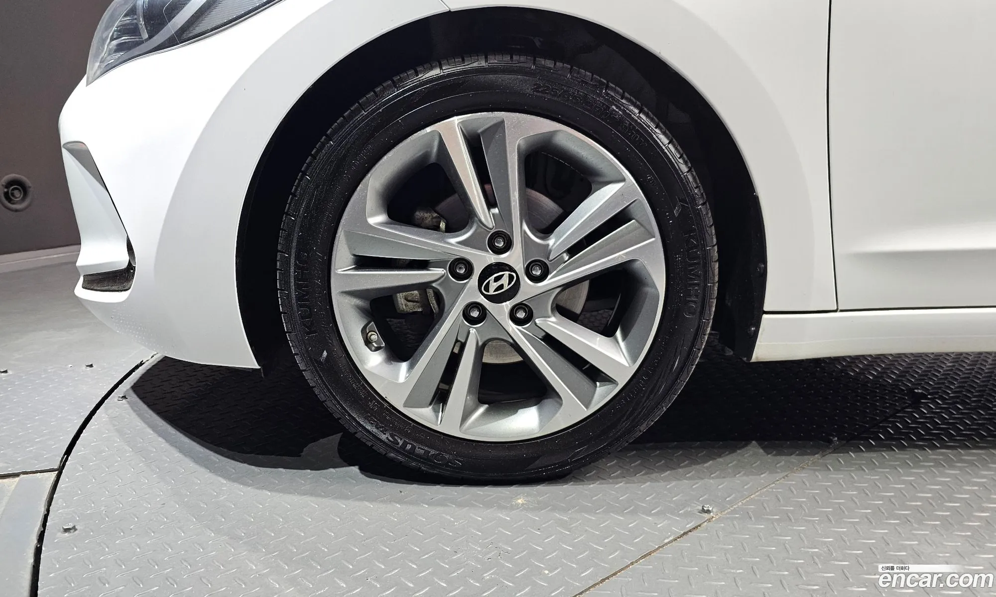 Hyundai Avante Vi 16 Gdi Value Plus 2017 - фотография 15878980