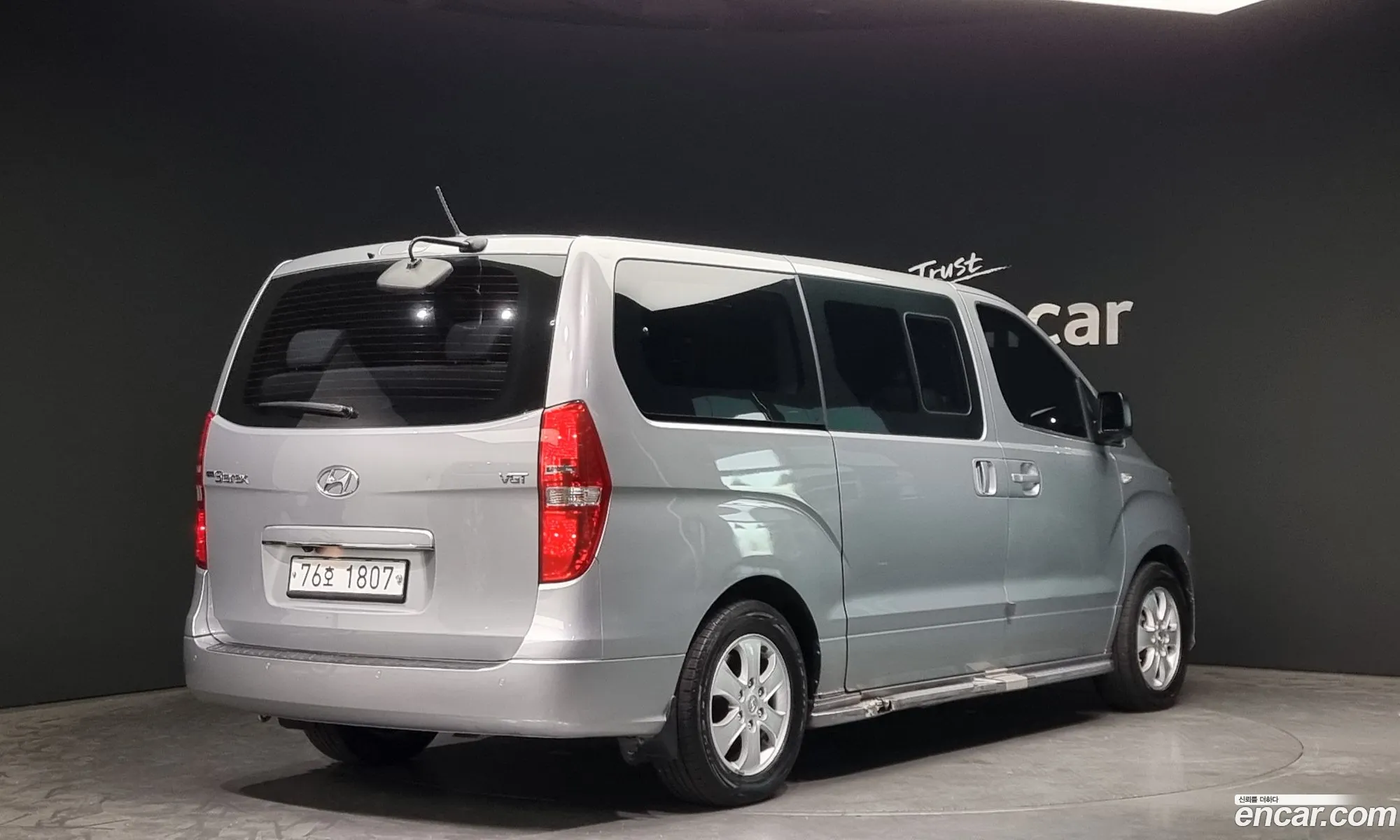 Hyundai Starex Wagon 12-Seater 2020 - фотография 18321494