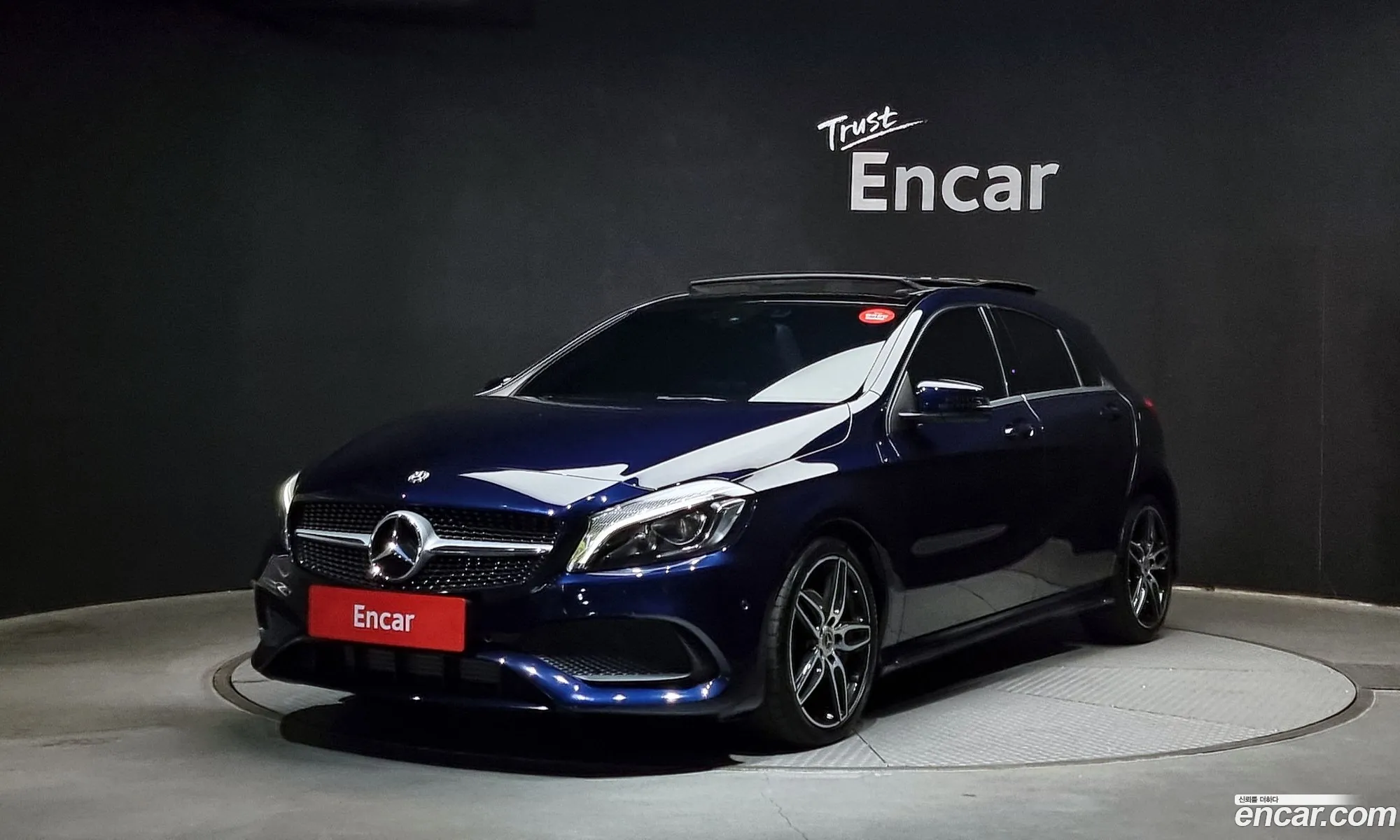 Mercedes-Benz A-Klasse A200 Amg Line 2018 - фотография 12784016