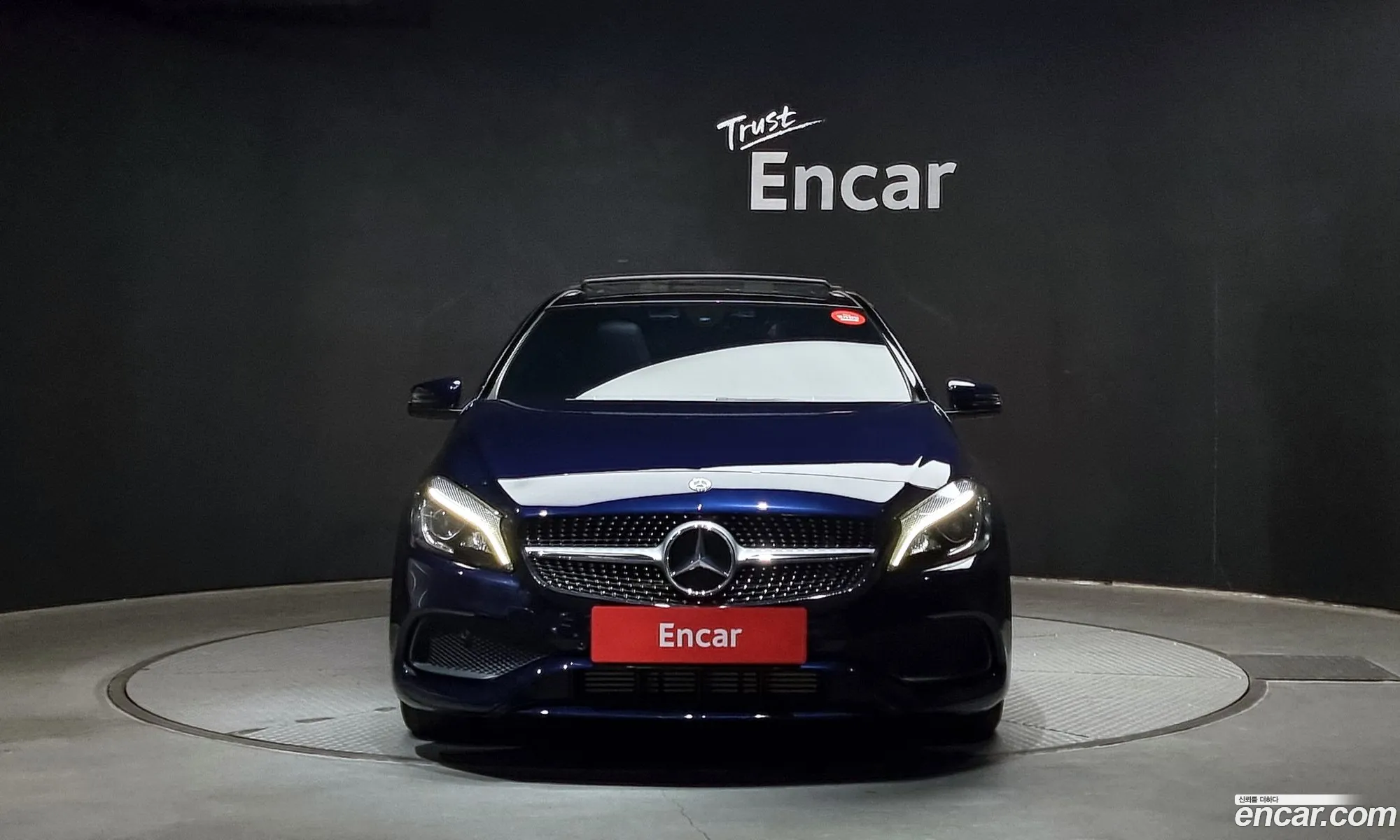 Mercedes-Benz A-Klasse A200 Amg Line 2018 - фотография 12784018