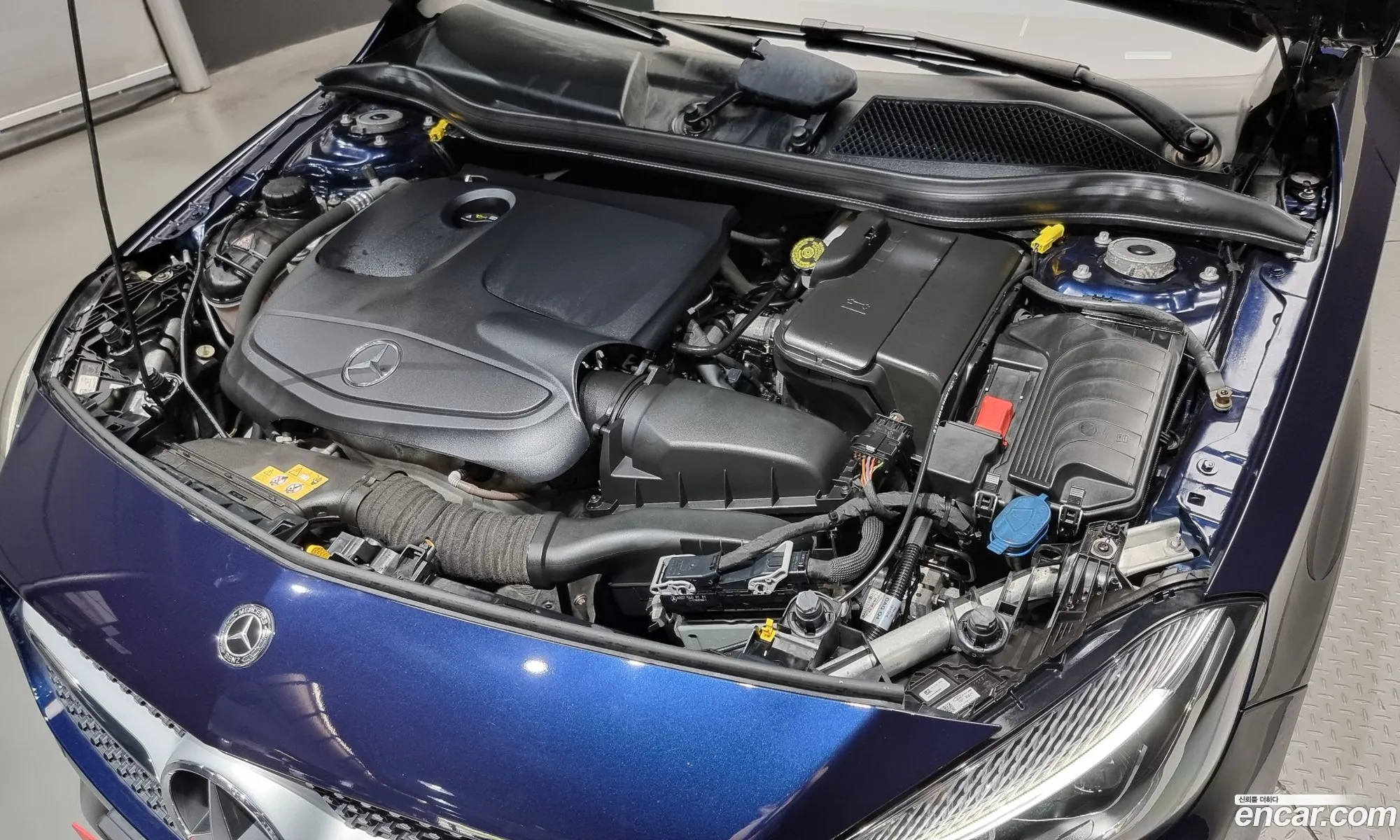 Mercedes-Benz A-Klasse A200 Amg Line 2018 - фотография 12784021