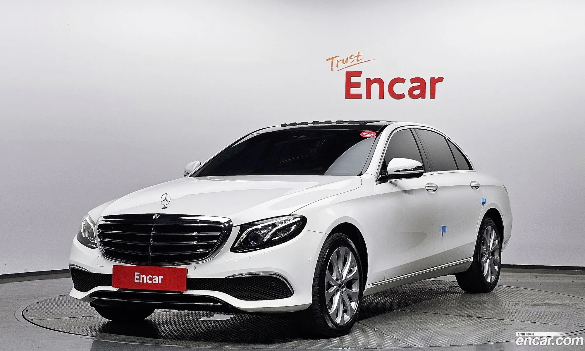 Mercedes-Benz E-Klasse V W213 S213 C238 E220D 4Matic Exclusive 2019 - фотография 12771610