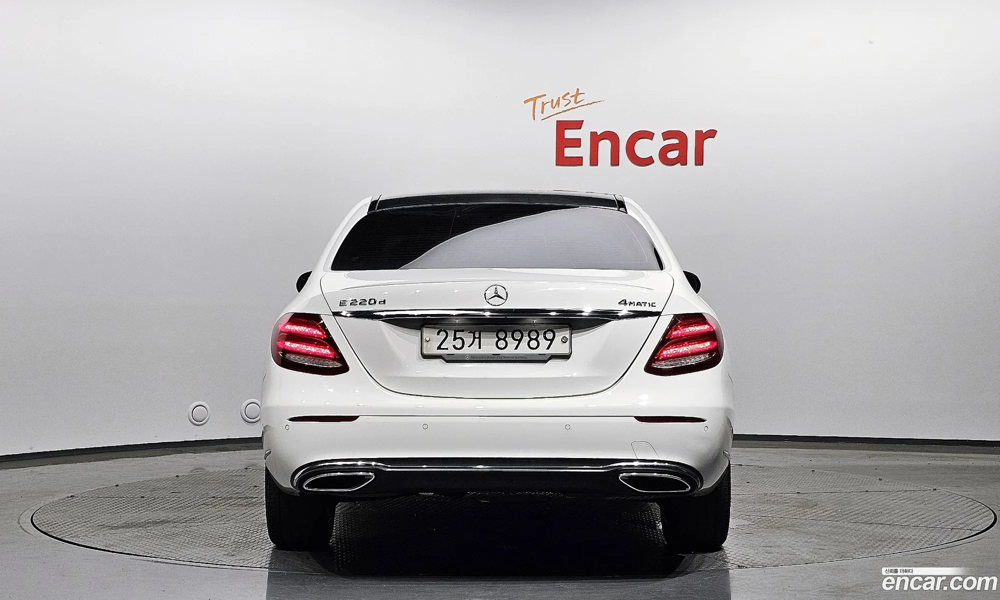 Mercedes-Benz E-Klasse V W213 S213 C238 E220D 4Matic Exclusive 2019 - фотография 12771613