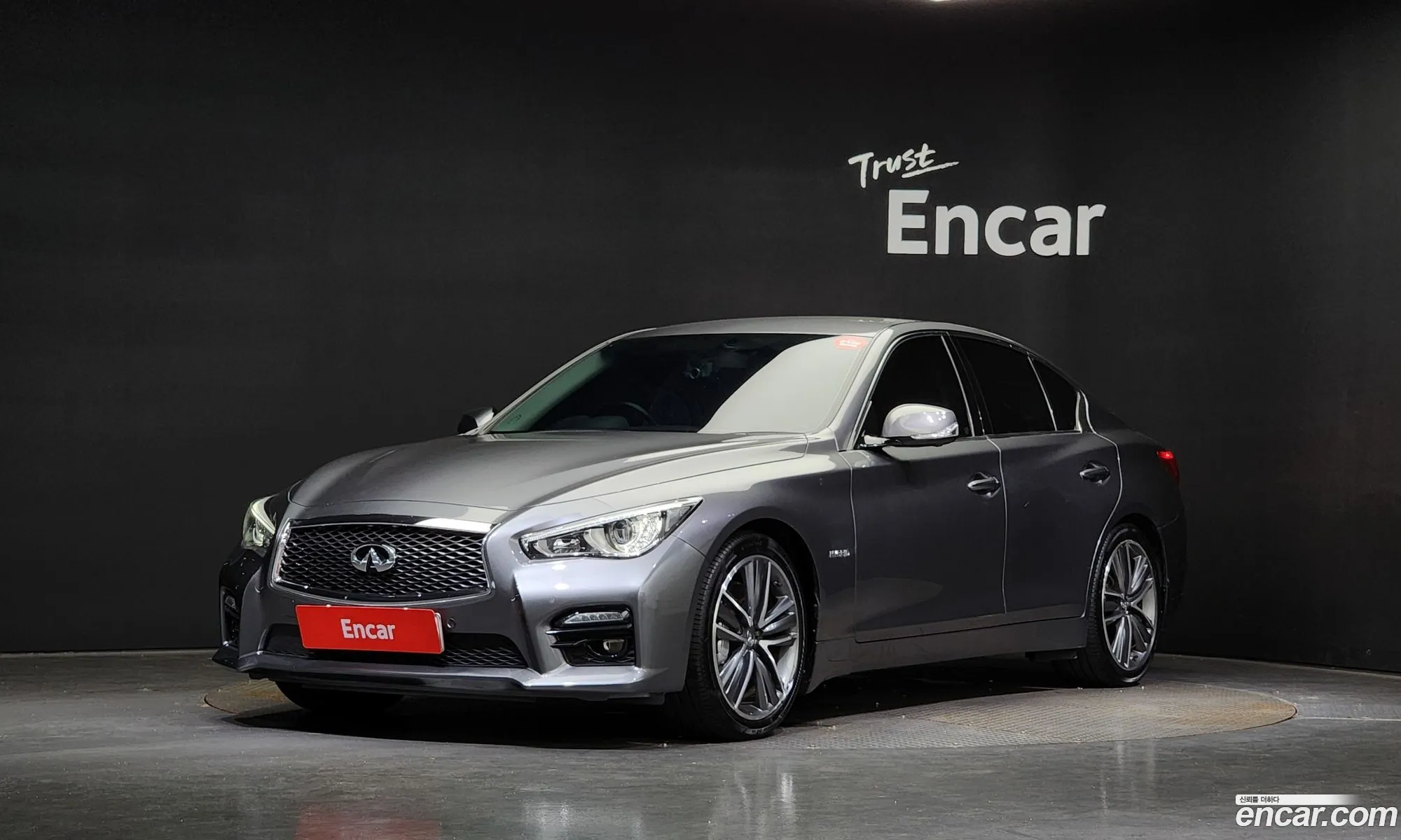 Infiniti Q50 35 Hybrid 2018 - фотография 3800242