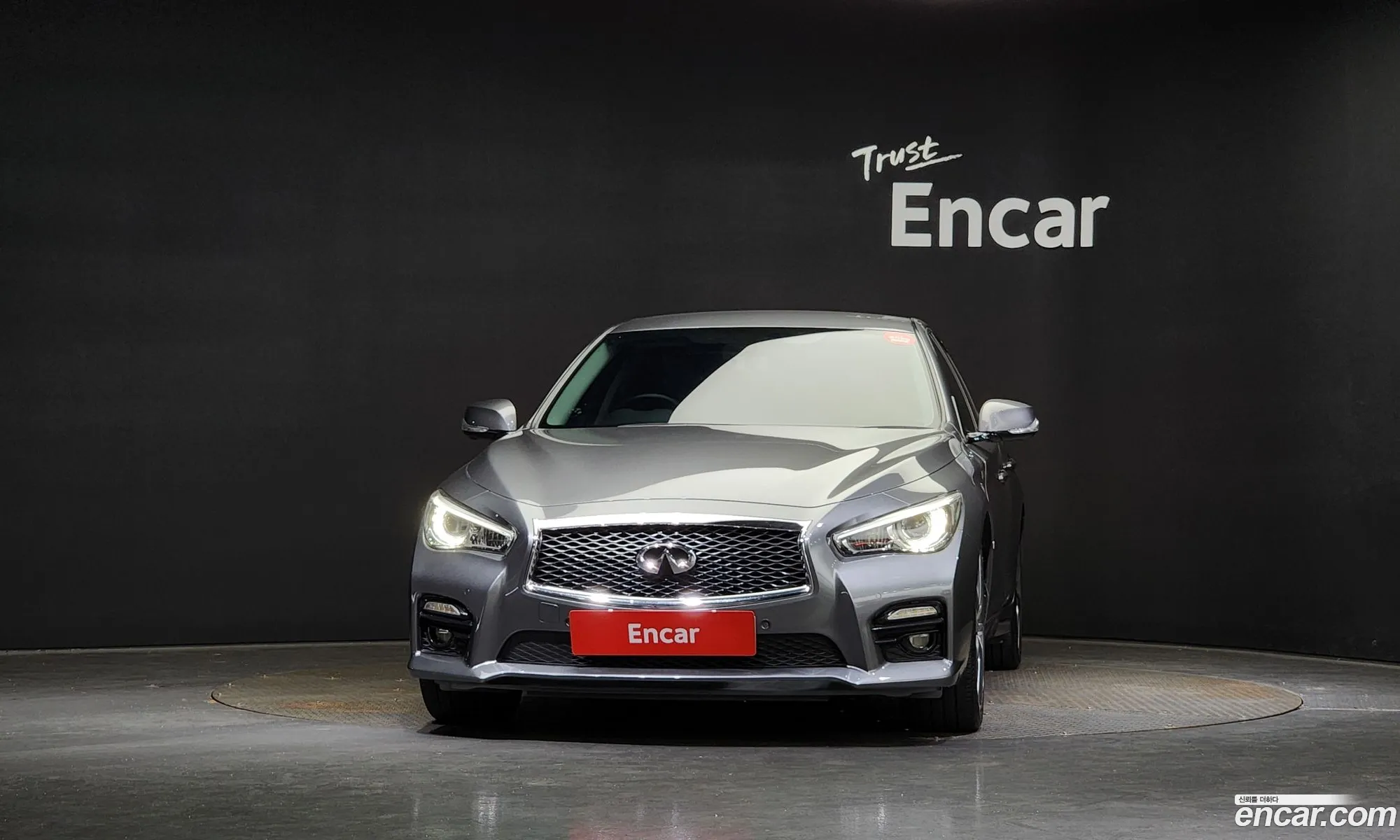 Infiniti Q50 35 Hybrid 2018 - фотография 3800244