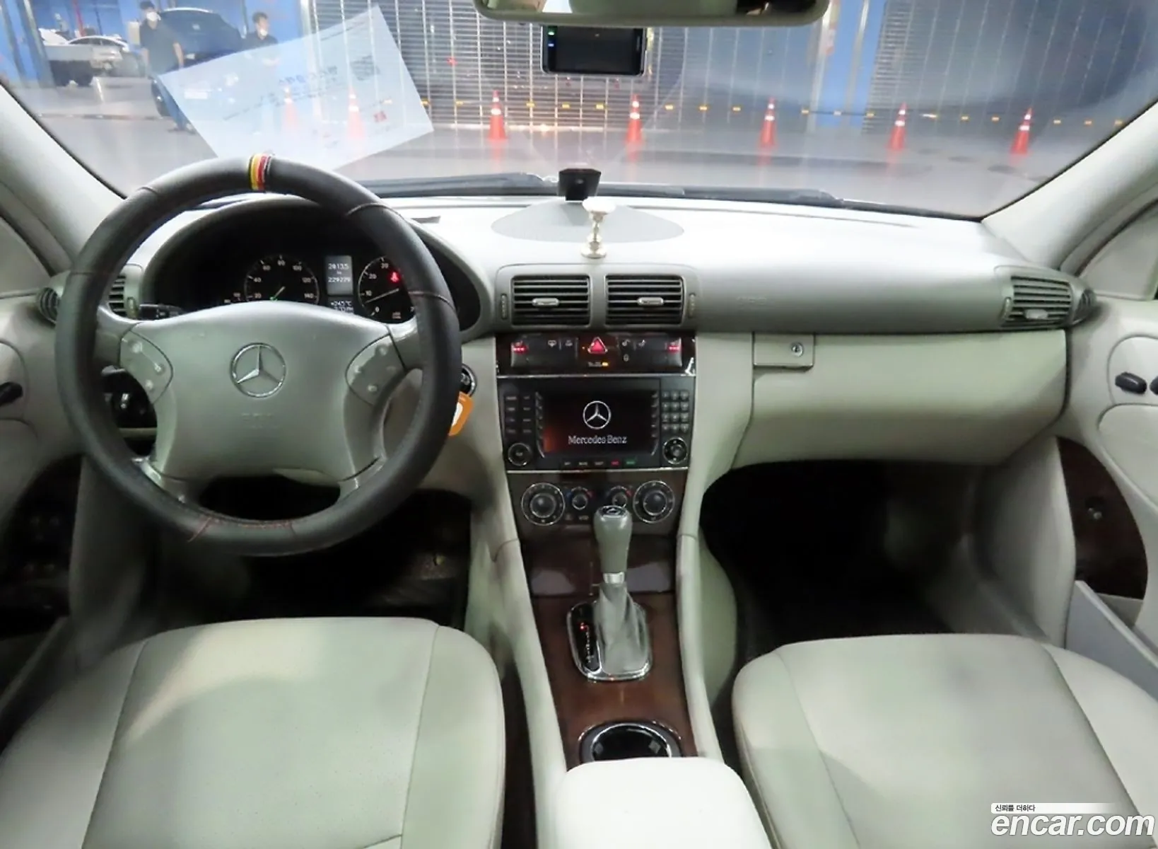 Mercedes-Benz C-Klasse C280 4Matic 2007 - фотография 12877137