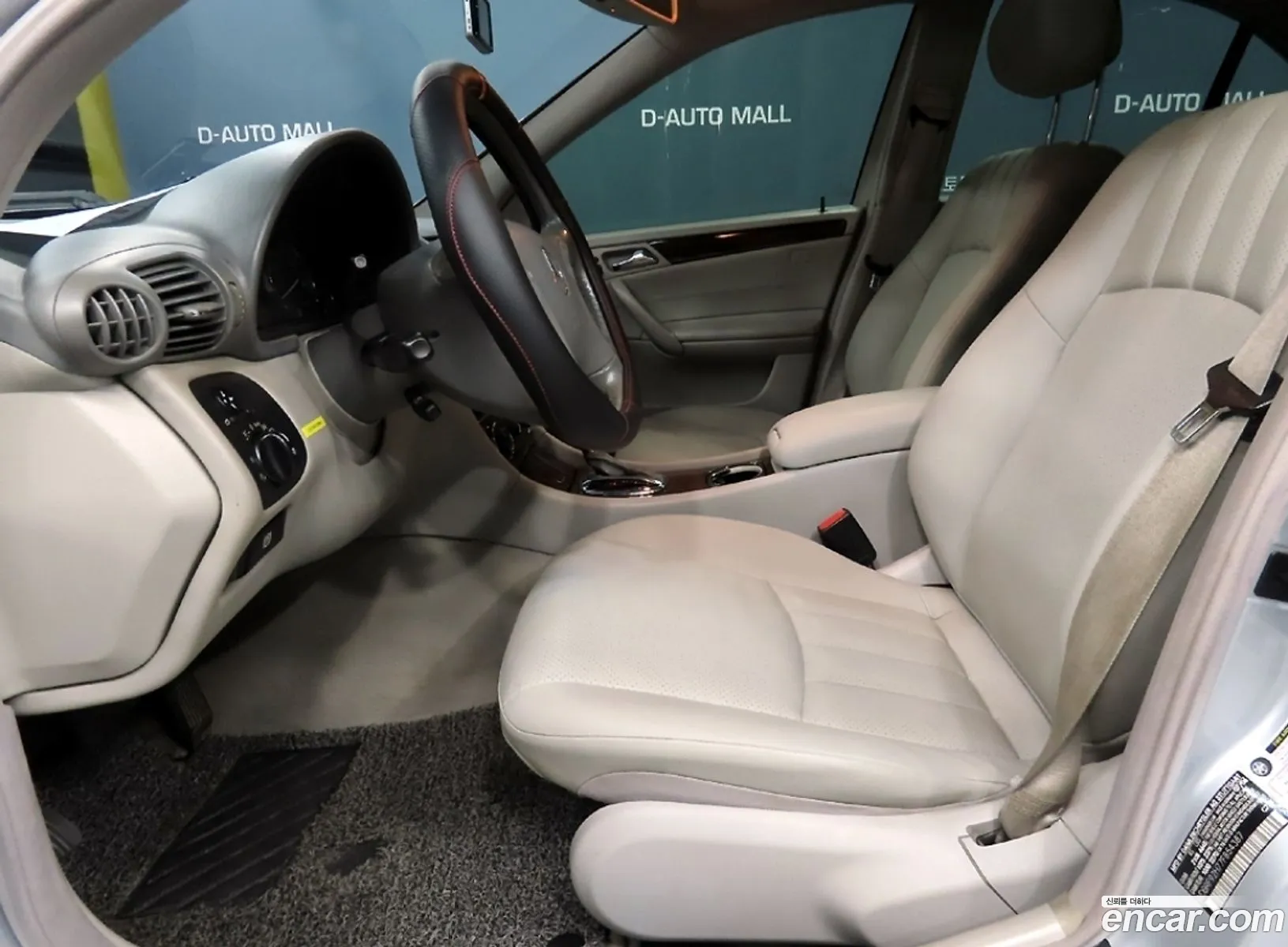 Mercedes-Benz C-Klasse C280 4Matic 2007 - фотография 12877138
