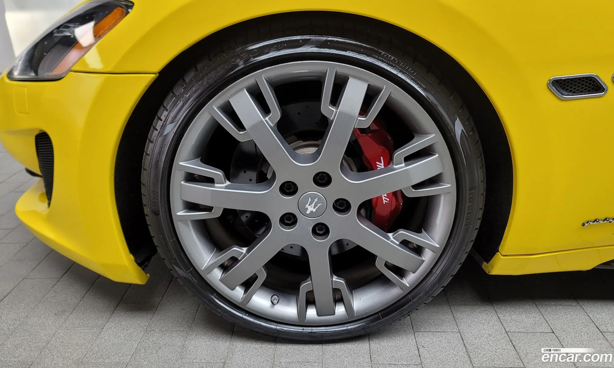 Maserati Granturismo Granturismo 47 Sports 2013 - фотография 12616029