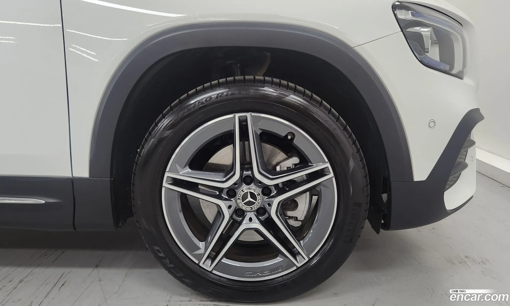 Mercedes-Benz Glb Glb250 4Matic 2023 - фотография 12676828