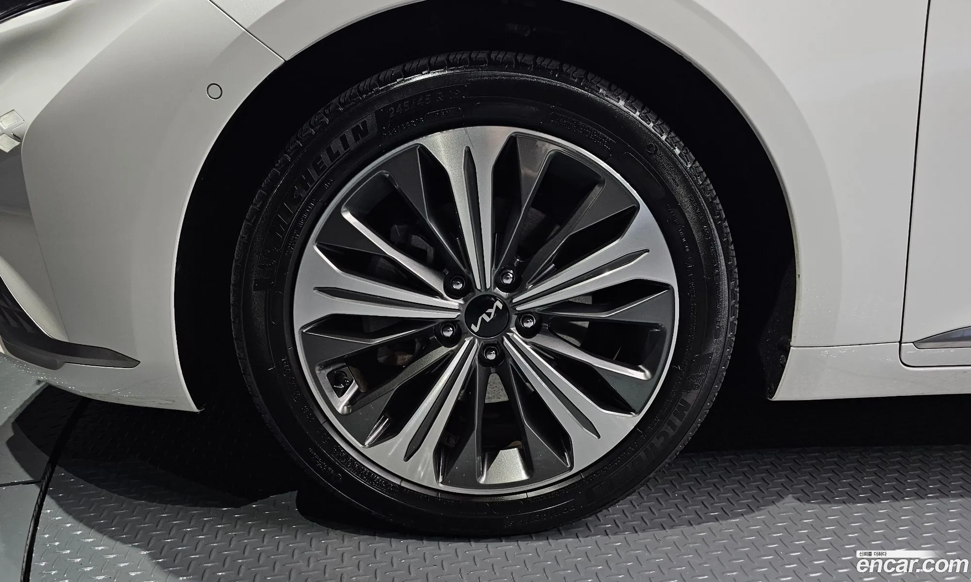 Kia K8 Signature 2022 - фотография 12397139