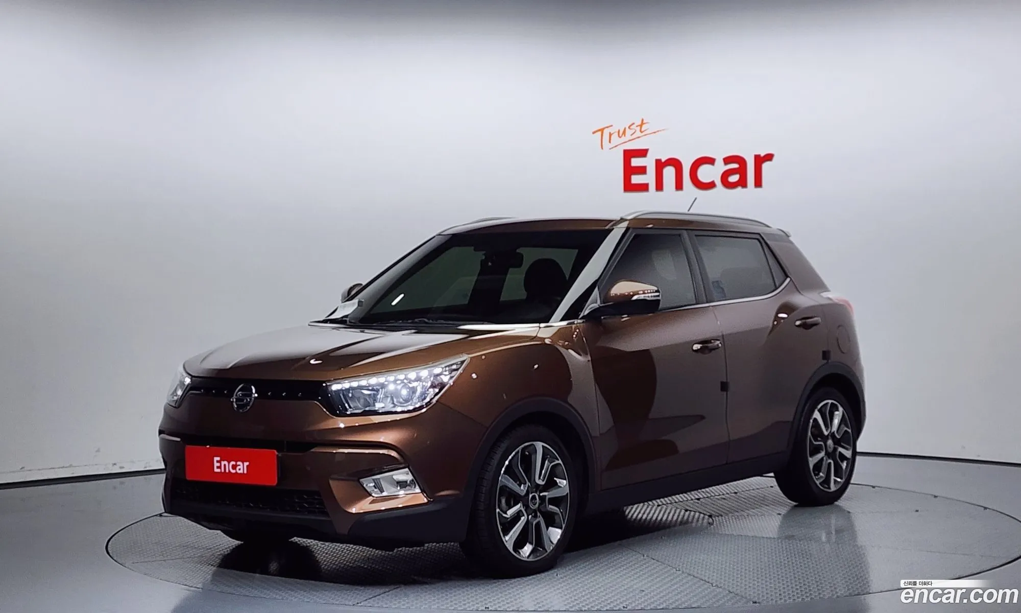 Ssangyong Tivoli Tivoli Diesel Vx 2Wd 2016 - фотография 15630111