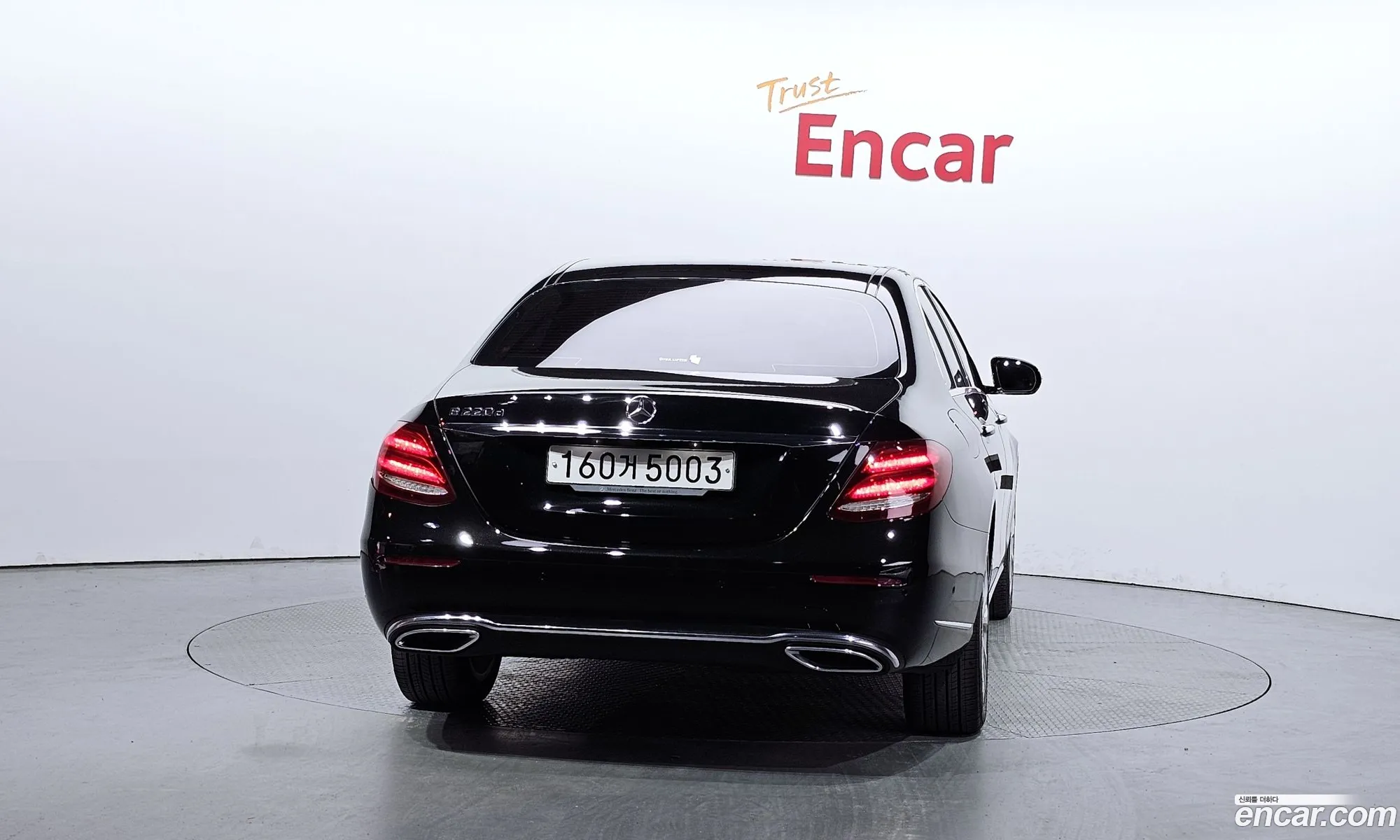 Mercedes-Benz E-Klasse V W213 S213 C238 E220D Exclusive 2019 - фотография 11998522