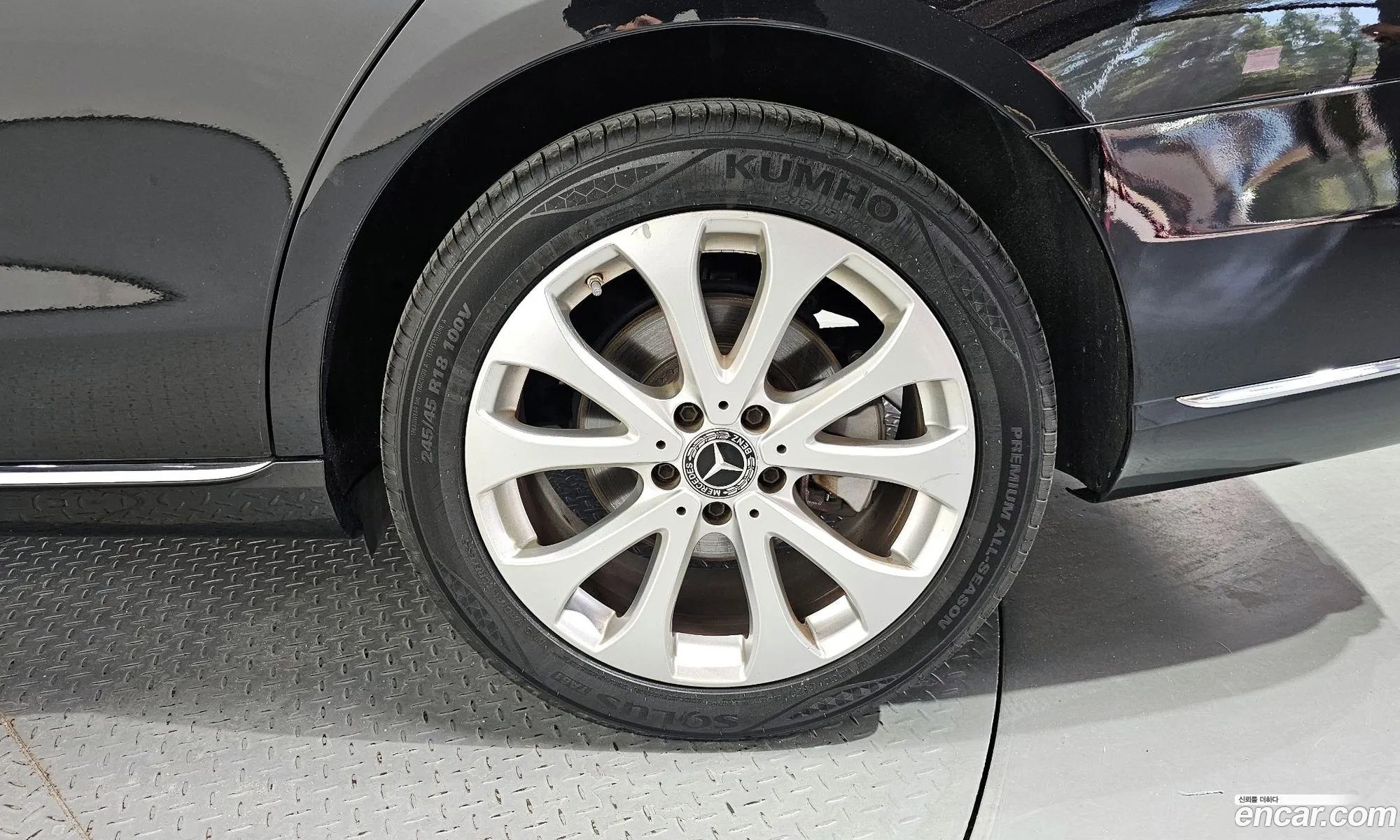 Mercedes-Benz E-Klasse V W213 S213 C238 E220D Exclusive 2019 - фотография 11998523
