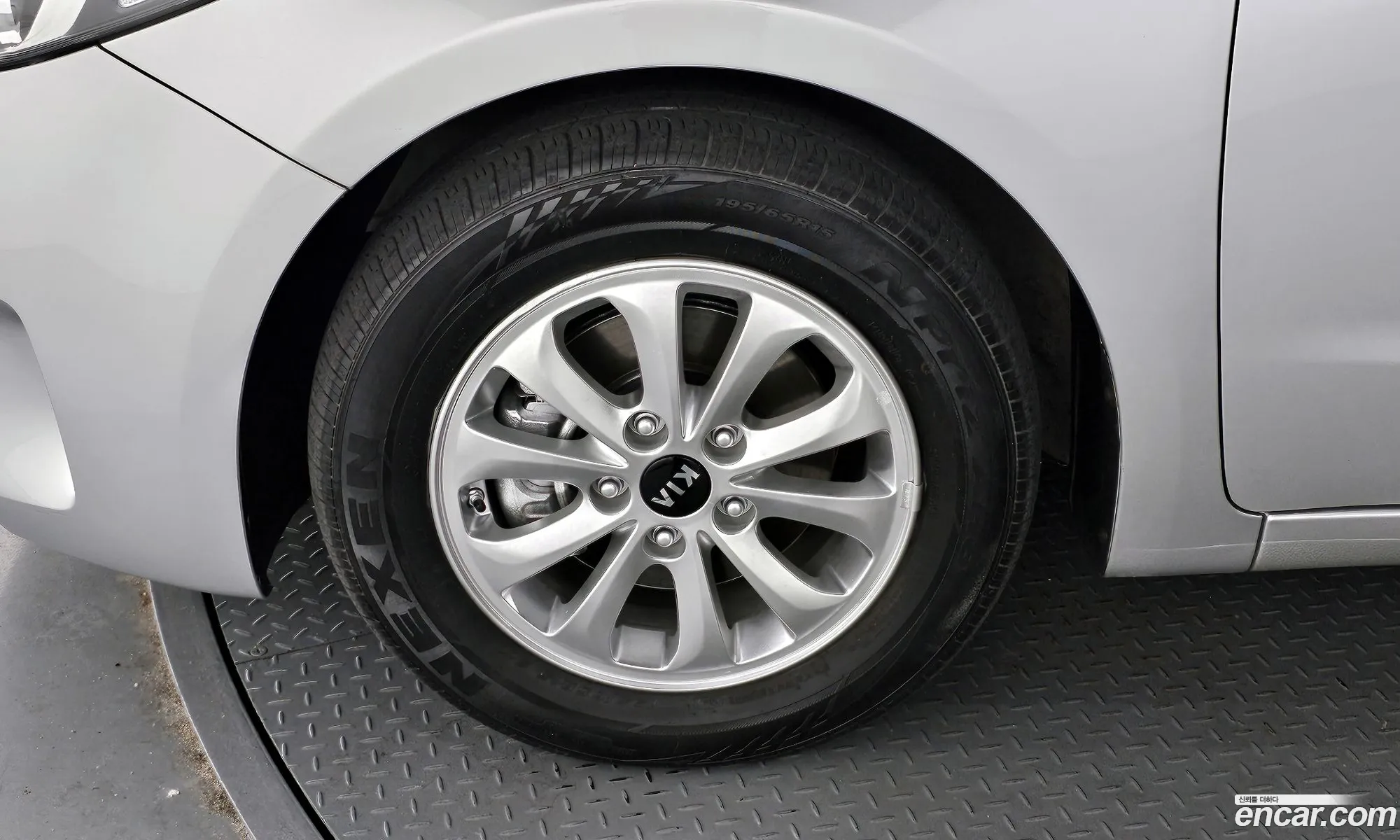 Kia K3 Deluxe 2018 - фотография 11149771