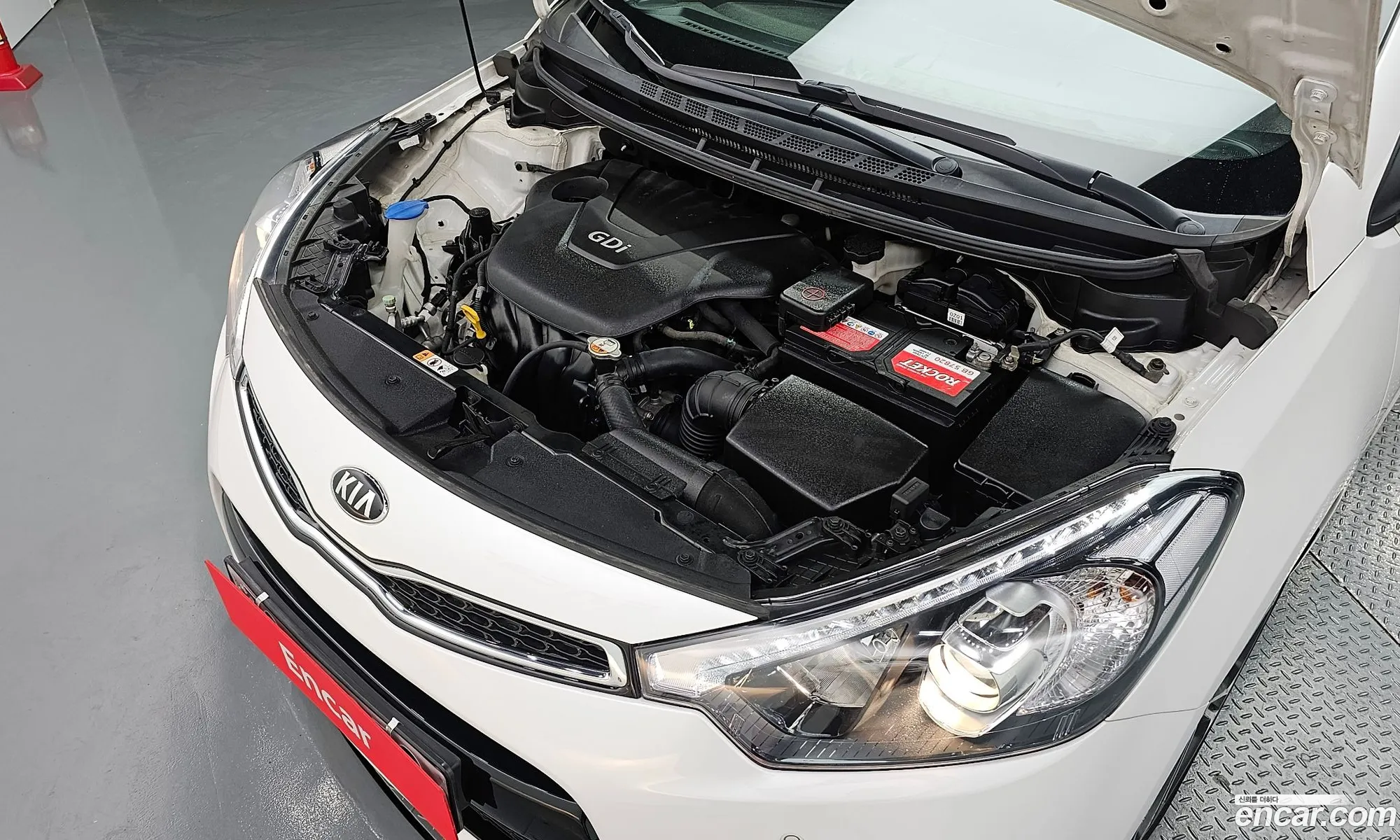 Kia K3 I 16 Prestige 2014 - фотография 13489109
