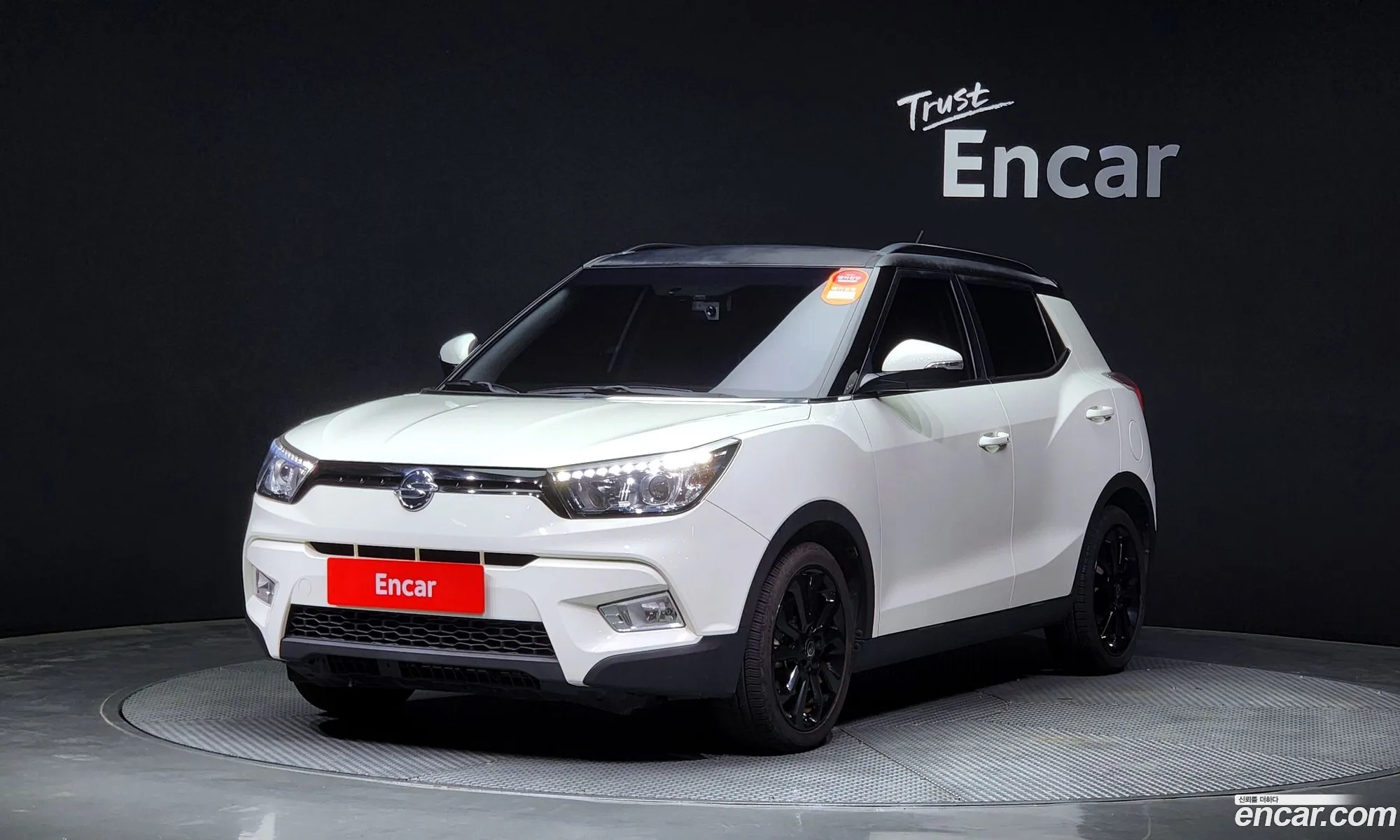 Ssangyong Tivoli Tivoli Lx 2Wd 2015 - фотография 17429934