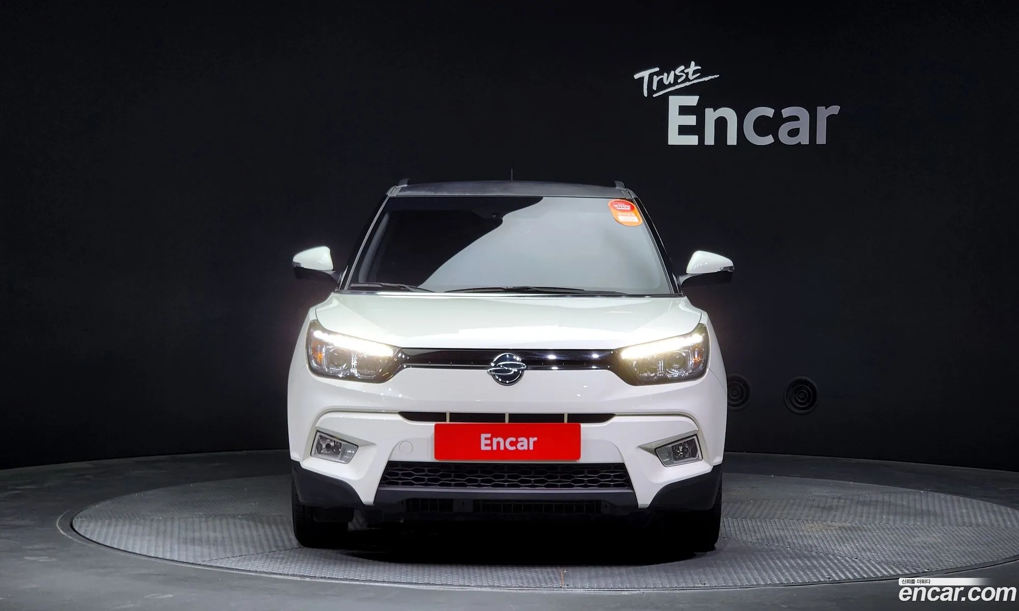 Ssangyong Tivoli Tivoli Lx 2Wd 2015 - фотография 17429936