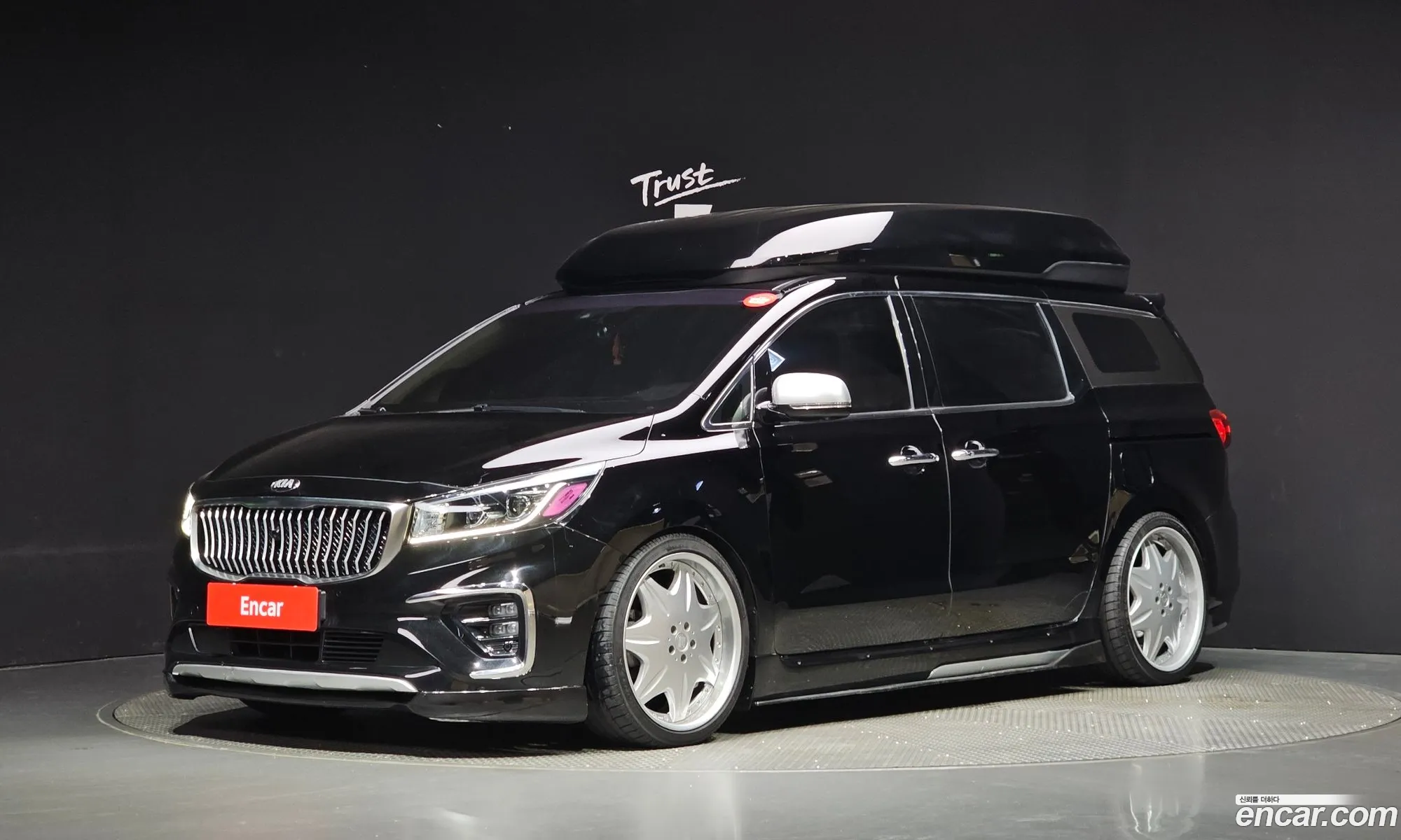 Kia Carnival Iii Gasoline 7-Seater High Limousine 2019 - фотография 12517897