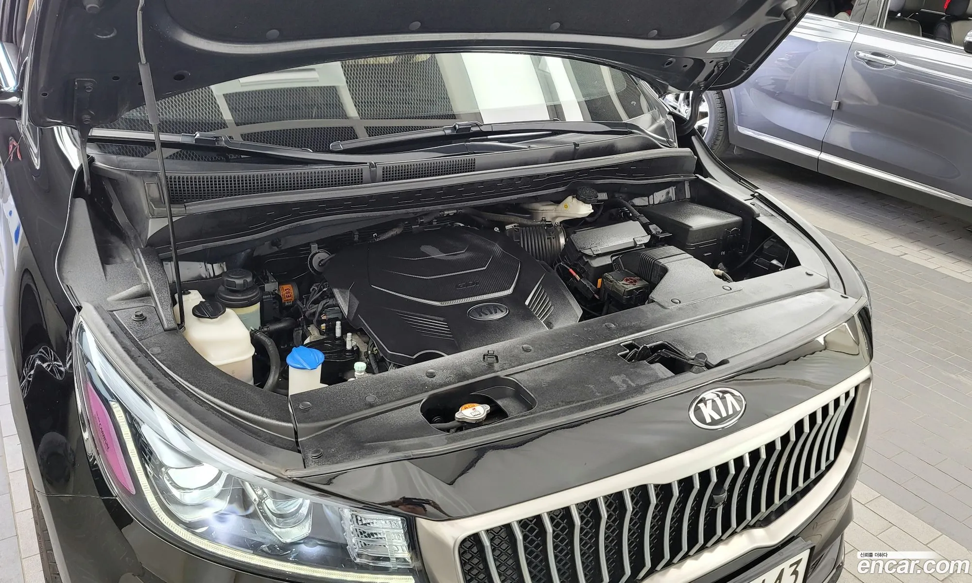Kia Carnival Iii Gasoline 7-Seater High Limousine 2019 - фотография 12517902