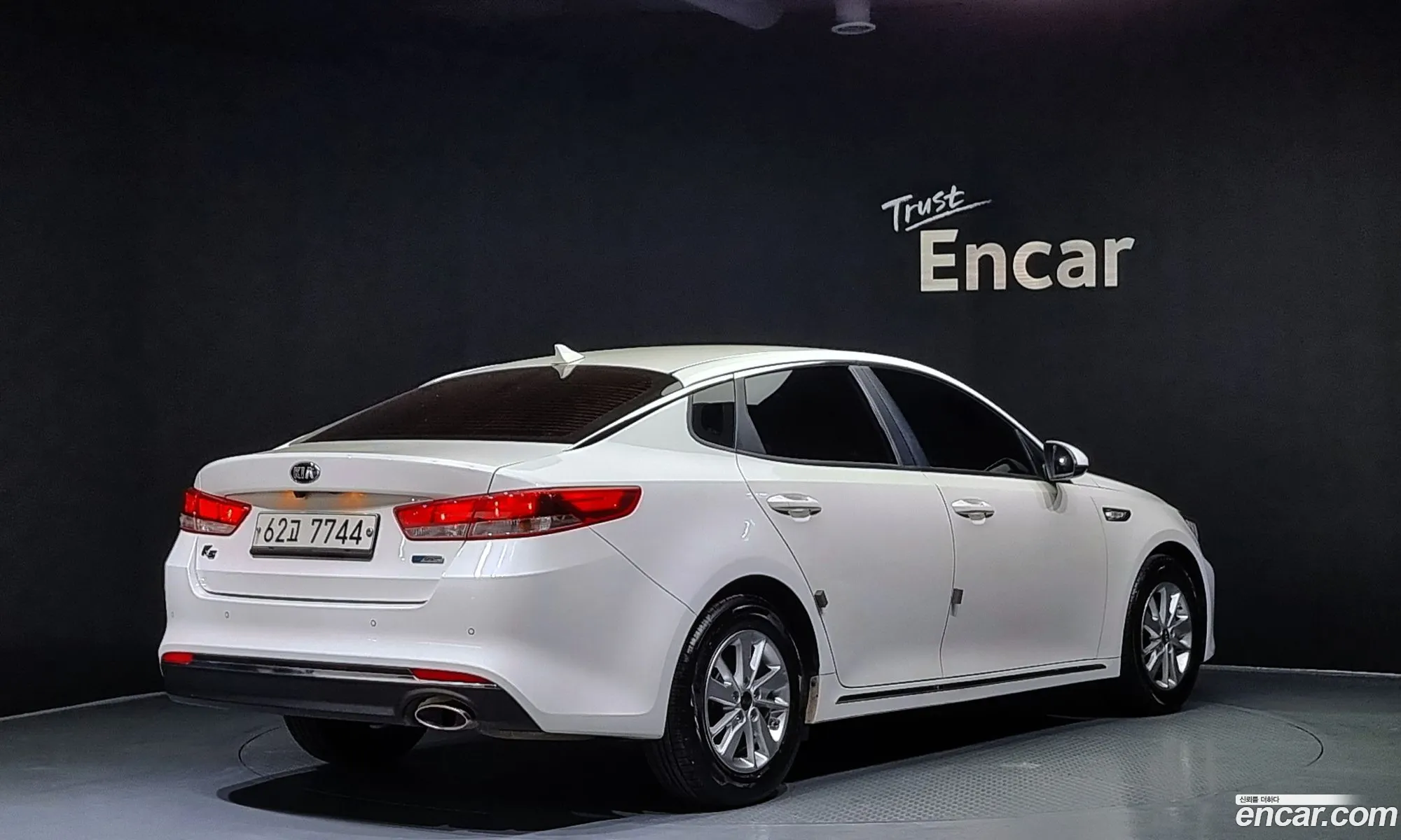 Kia K5 Ii 17 Diesel Sx 2016 - фотография 11201482