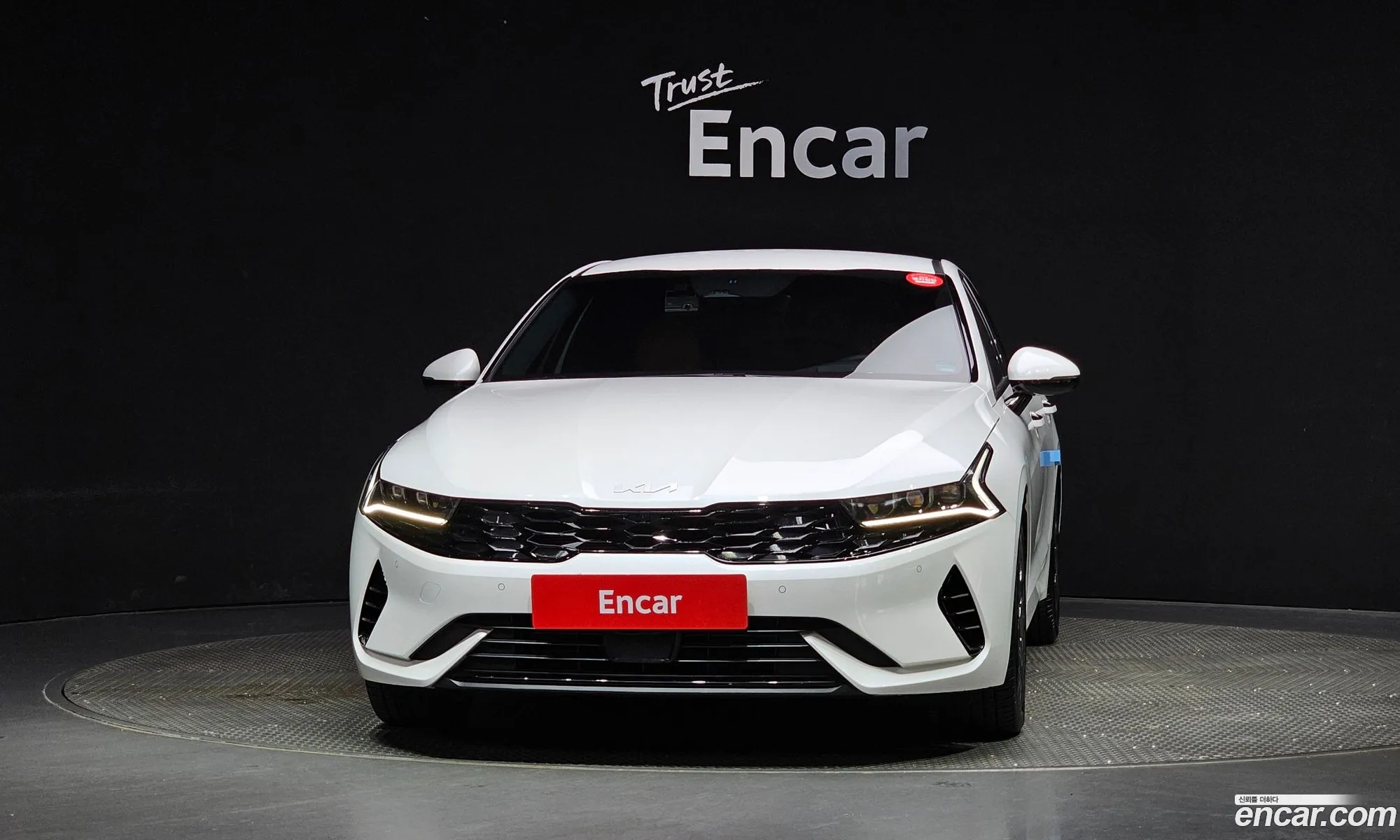 Kia K5 Signature 2023 - фотография 18254574
