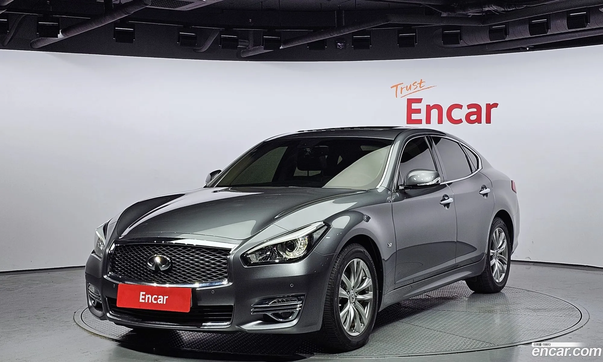 Infiniti Q70 I 37 Style 2017 - фотография 3801022
