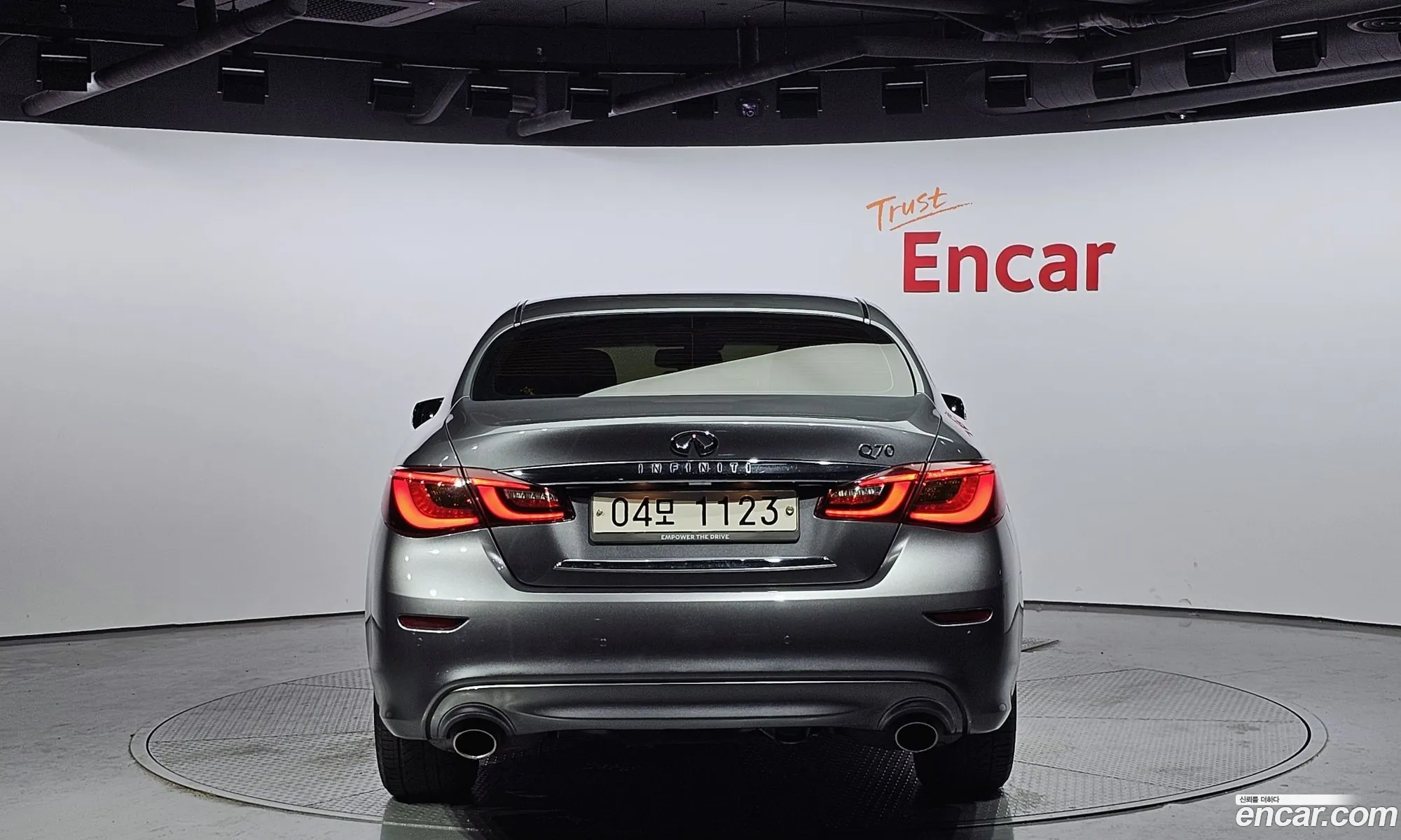 Infiniti Q70 I 37 Style 2017 - фотография 3801025
