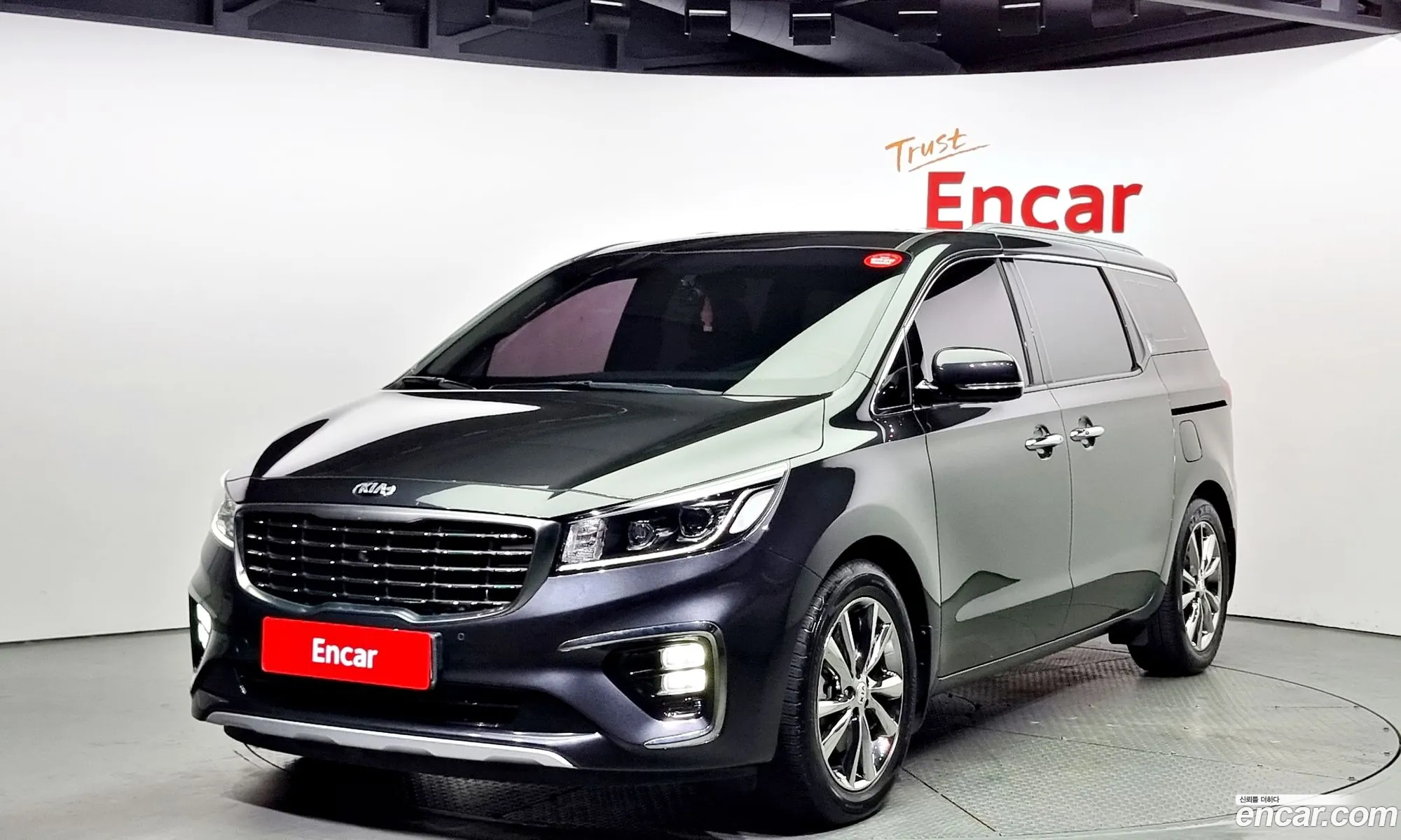 Kia The New Carnival 9-Seater Noblesse - фотография 15961054
